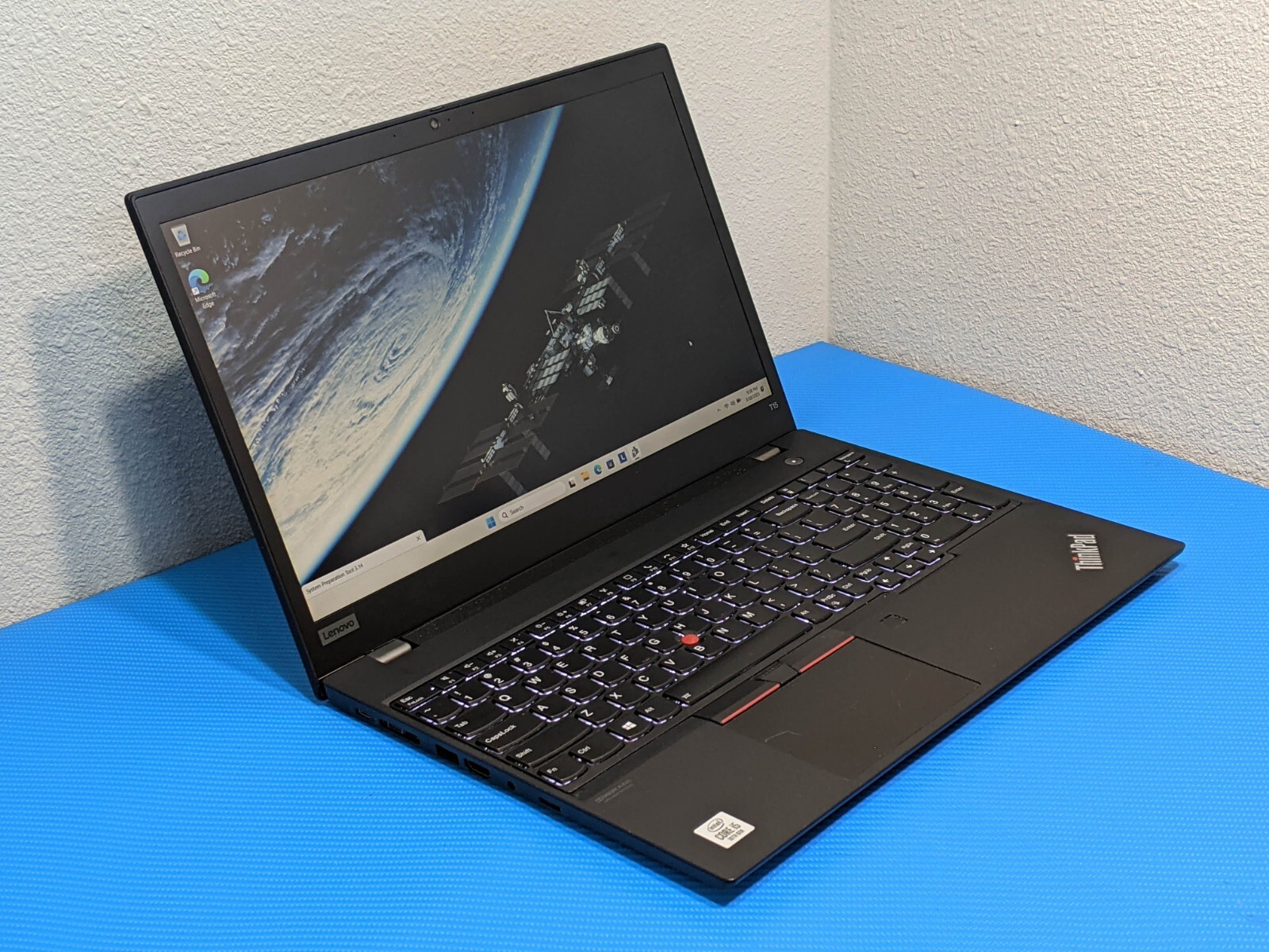Lenovo ThinkPad T15 Gen1 15.6″FHD core i5-10210U 1.6GHZ 8GB 256GB Win11Pro +PwAd