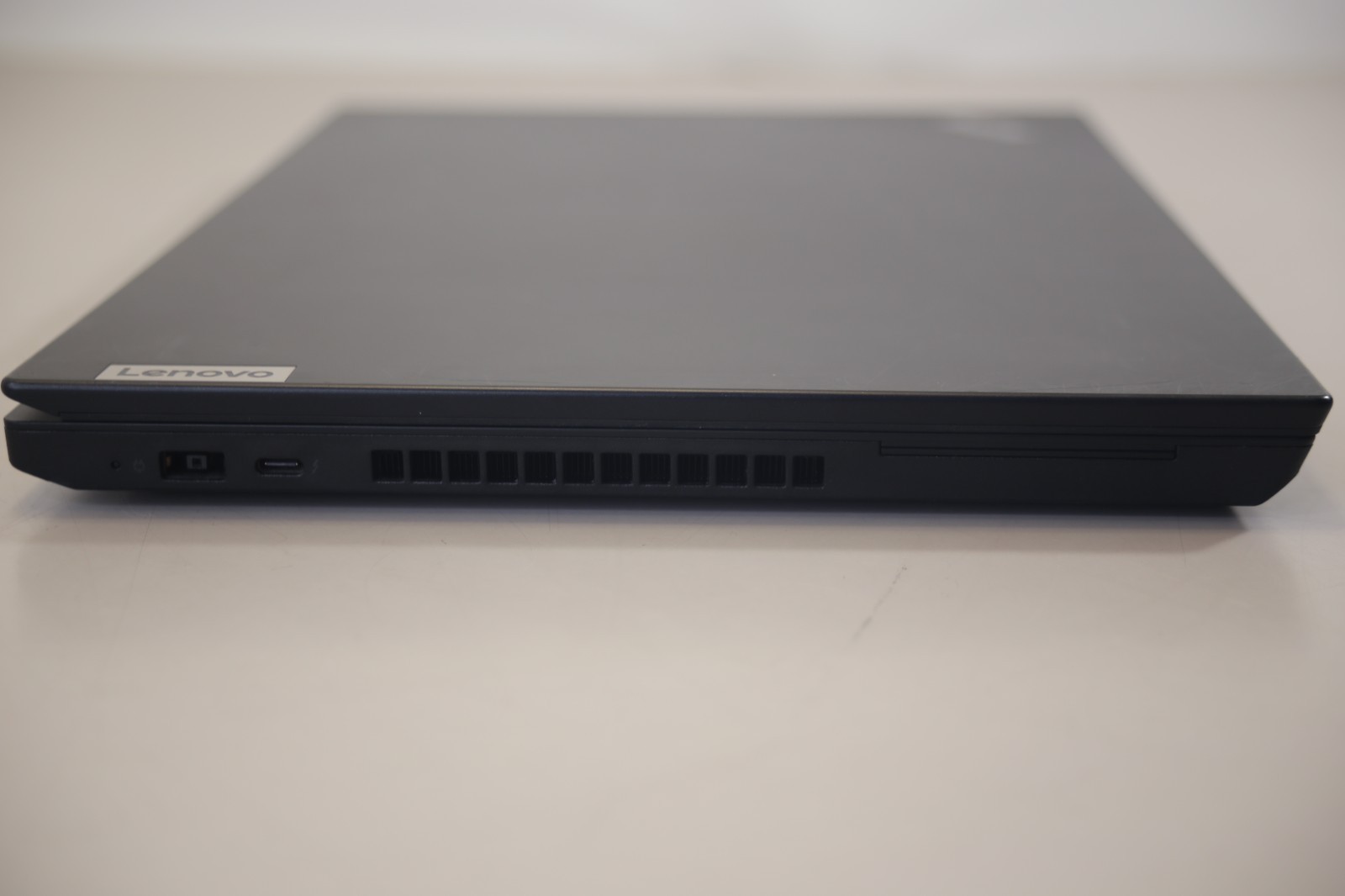 Lenovo ThinkPad P15v Gen 2 Intel i7-11850H 2.5Ghz 16GB DDR4 256GB NVMe A2000