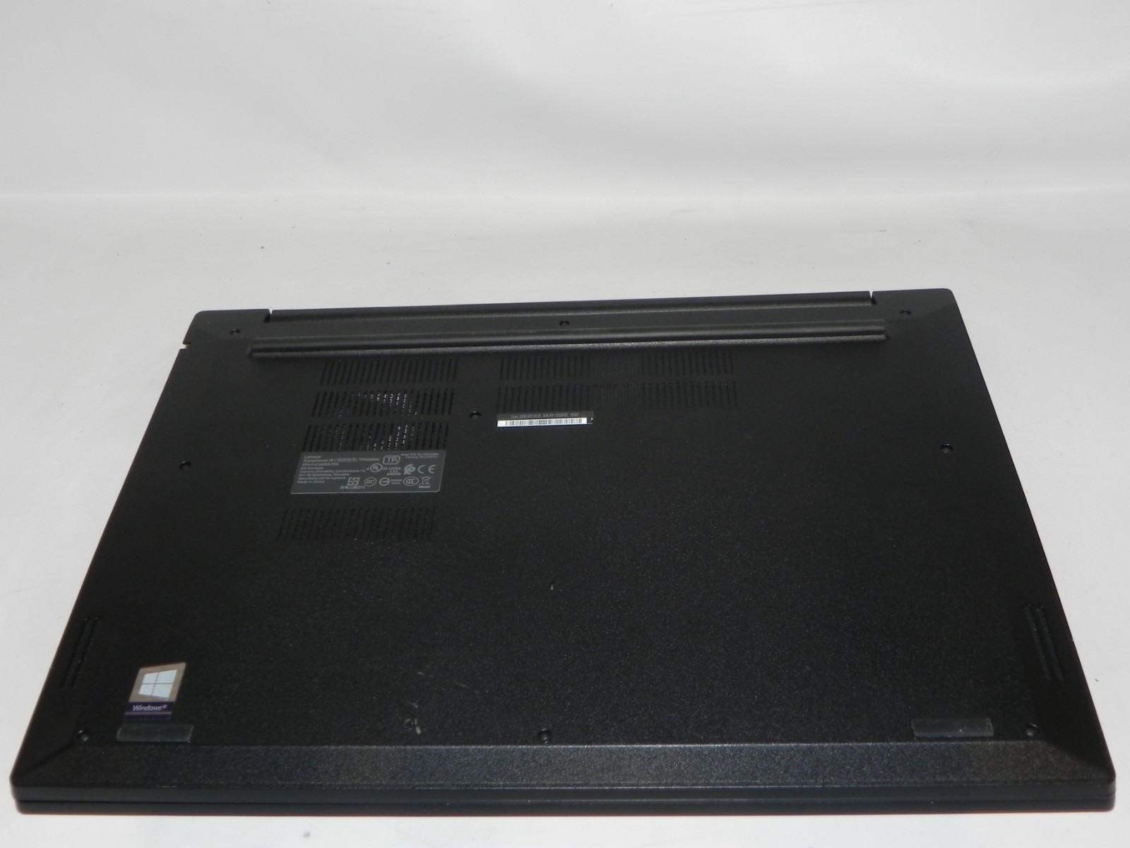 Lenovo ThinkPad E595 15.6″ Windows 11 AMD Ryzen 5-3500 2.1GHz 16GB RAM 256SSD