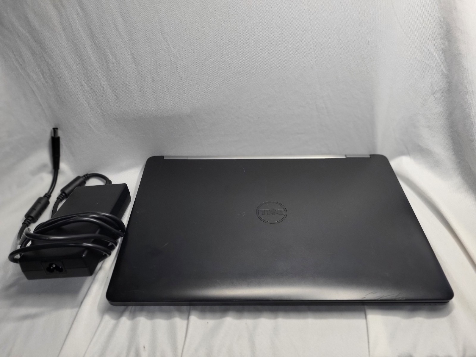 Dell Latitude E5570 I5-6300U 2.40GHZ 8GB RAM No Hard Drive