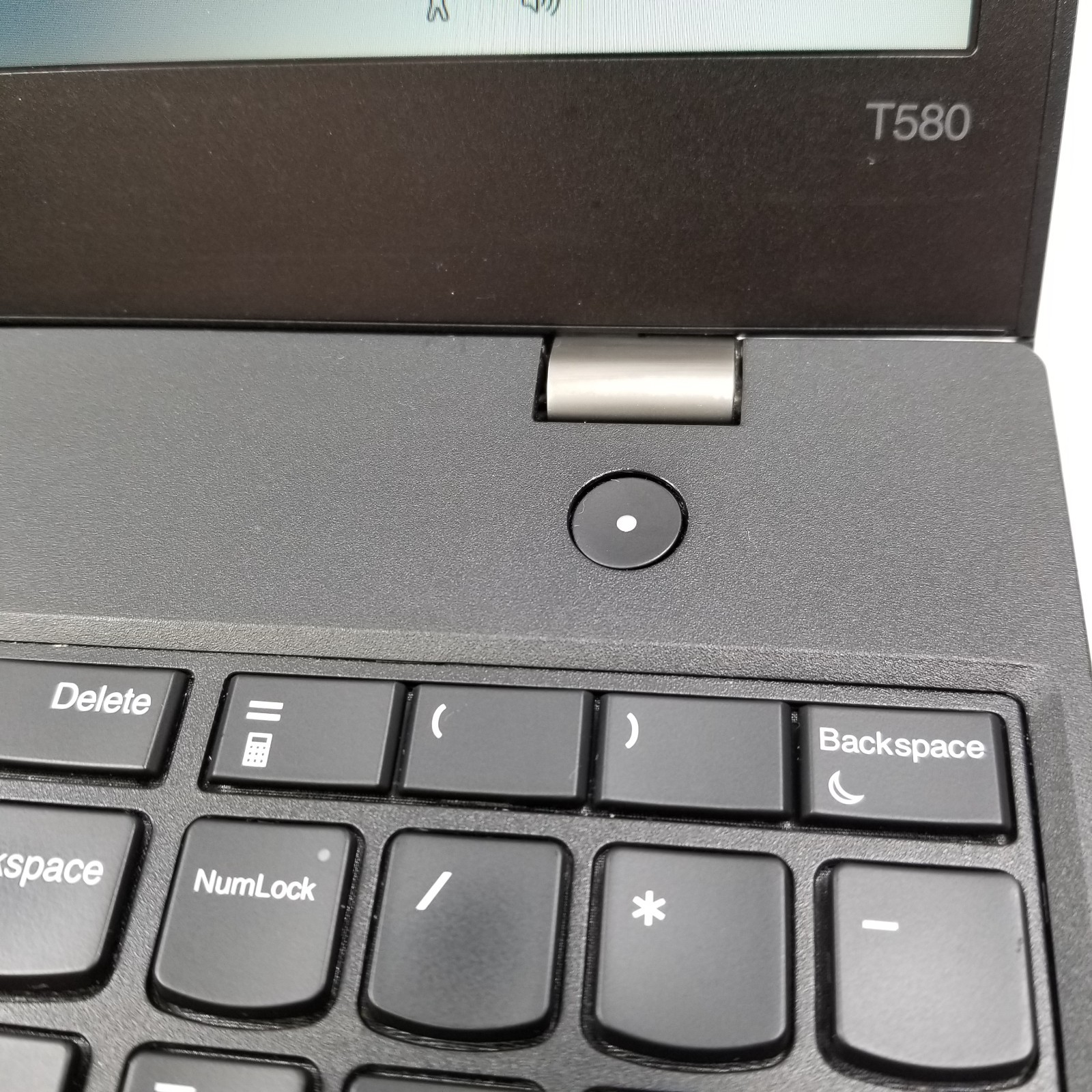 Lenovo ThinkPad T580 15.6″ Core i7-8550U 8GB RAM 256GB SSD Windows 11 Pro Laptop