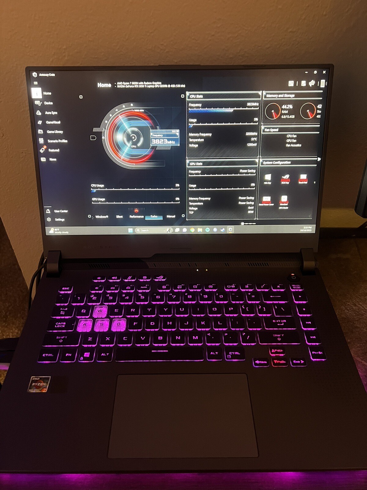 ASUS ROG Strix G15 G513QE-ES76 15.6″ 300Hz Full HD (AMD Ryzen 7 5800H, 16GB RAM,