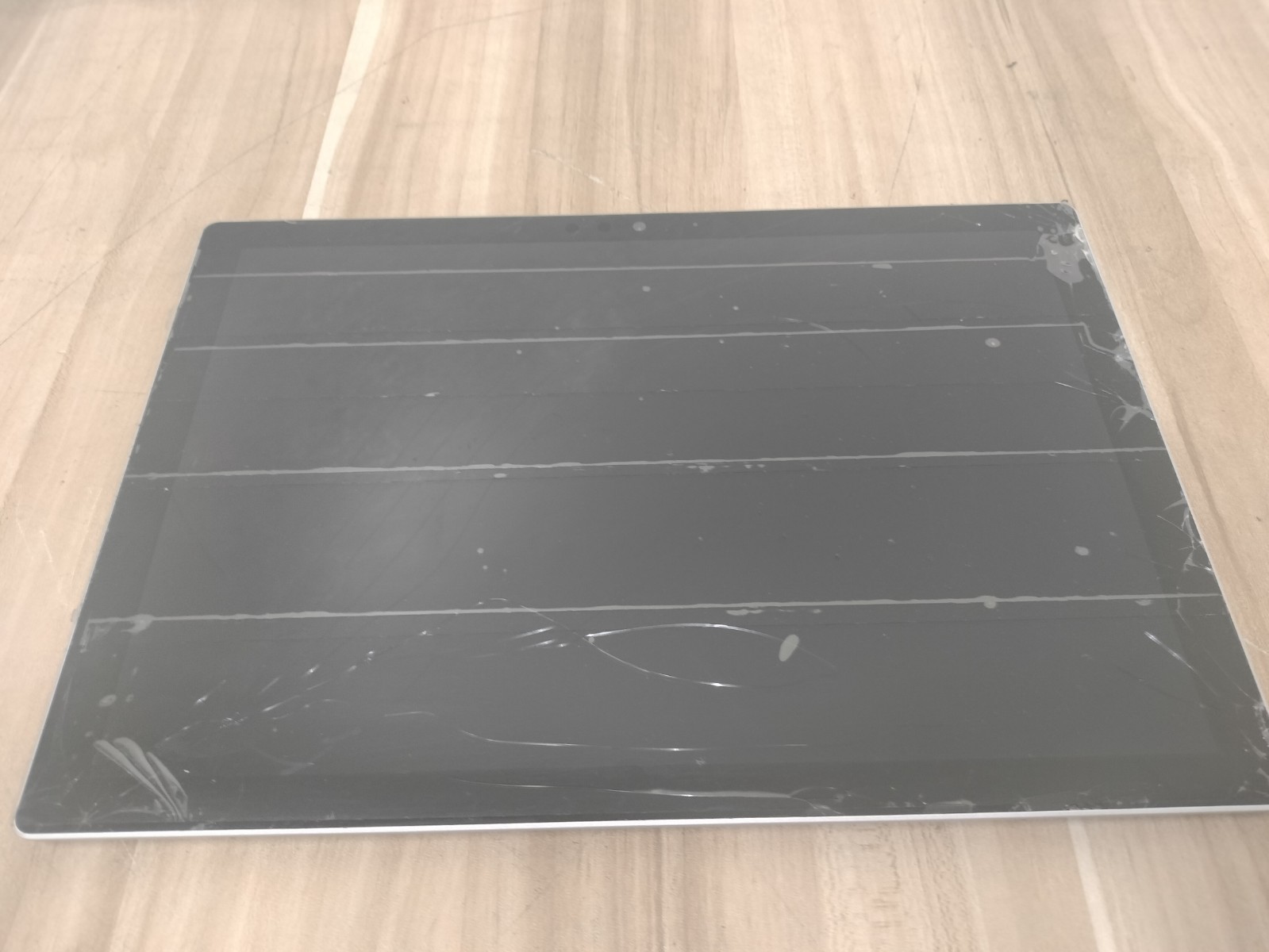 Microsoft Surface Pro 1796 12″ Touch Intel i7-7660U 2.50GHz 8GB 256B SSD
