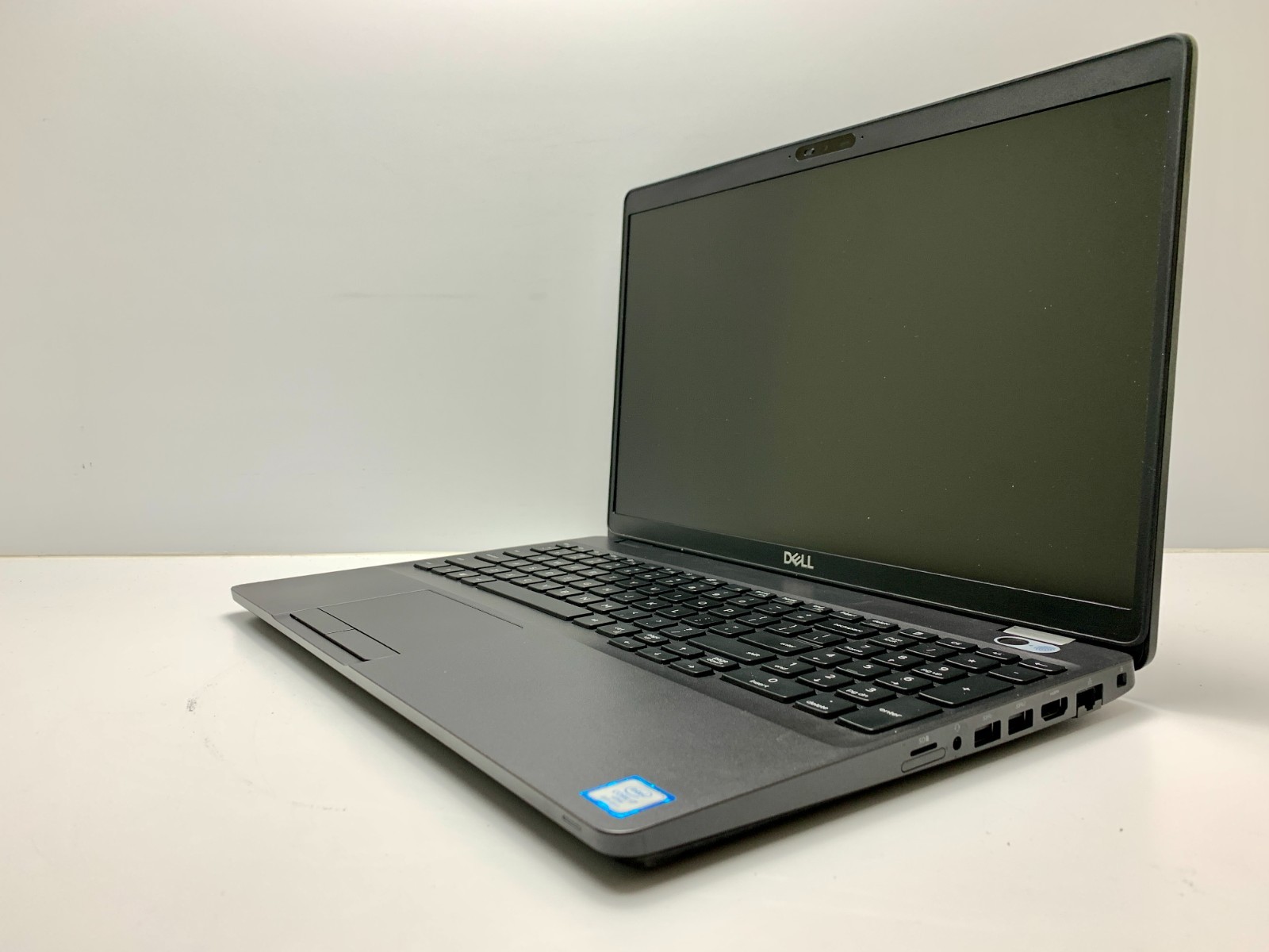 Dell Latitude 5500 | i7-8665U | 8GB RAM | 128GB SSD | LINUX