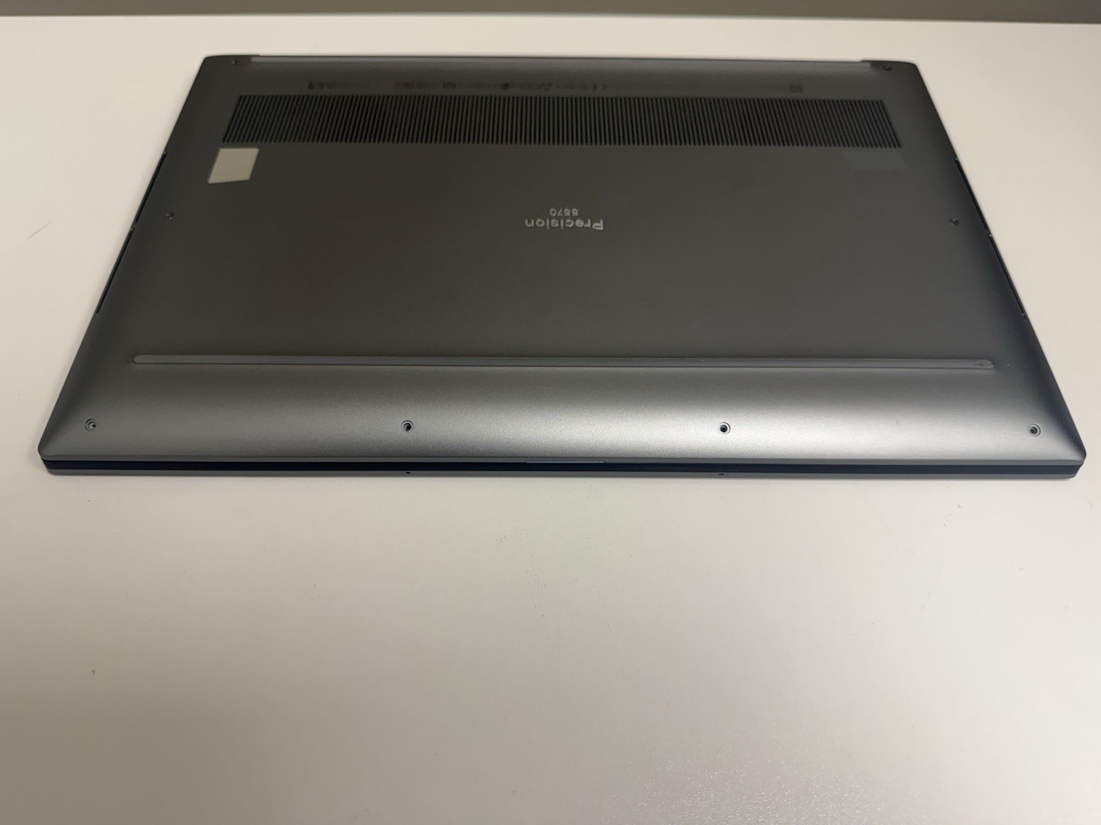 DELL Precision 5570 15.6″ i7-12800H 16GB 512GB RTX A1000 Win11Pro