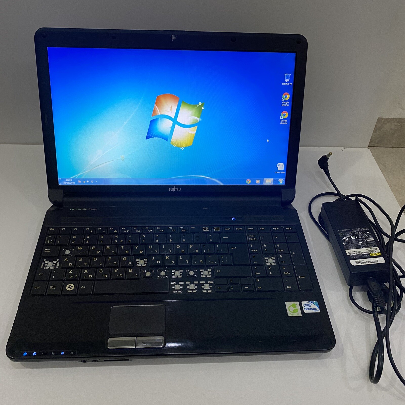 Fujitsu Lifebook A Series AH530 SSD 320GB Ram 2GB Core i3M380 Windows7 Laptop
