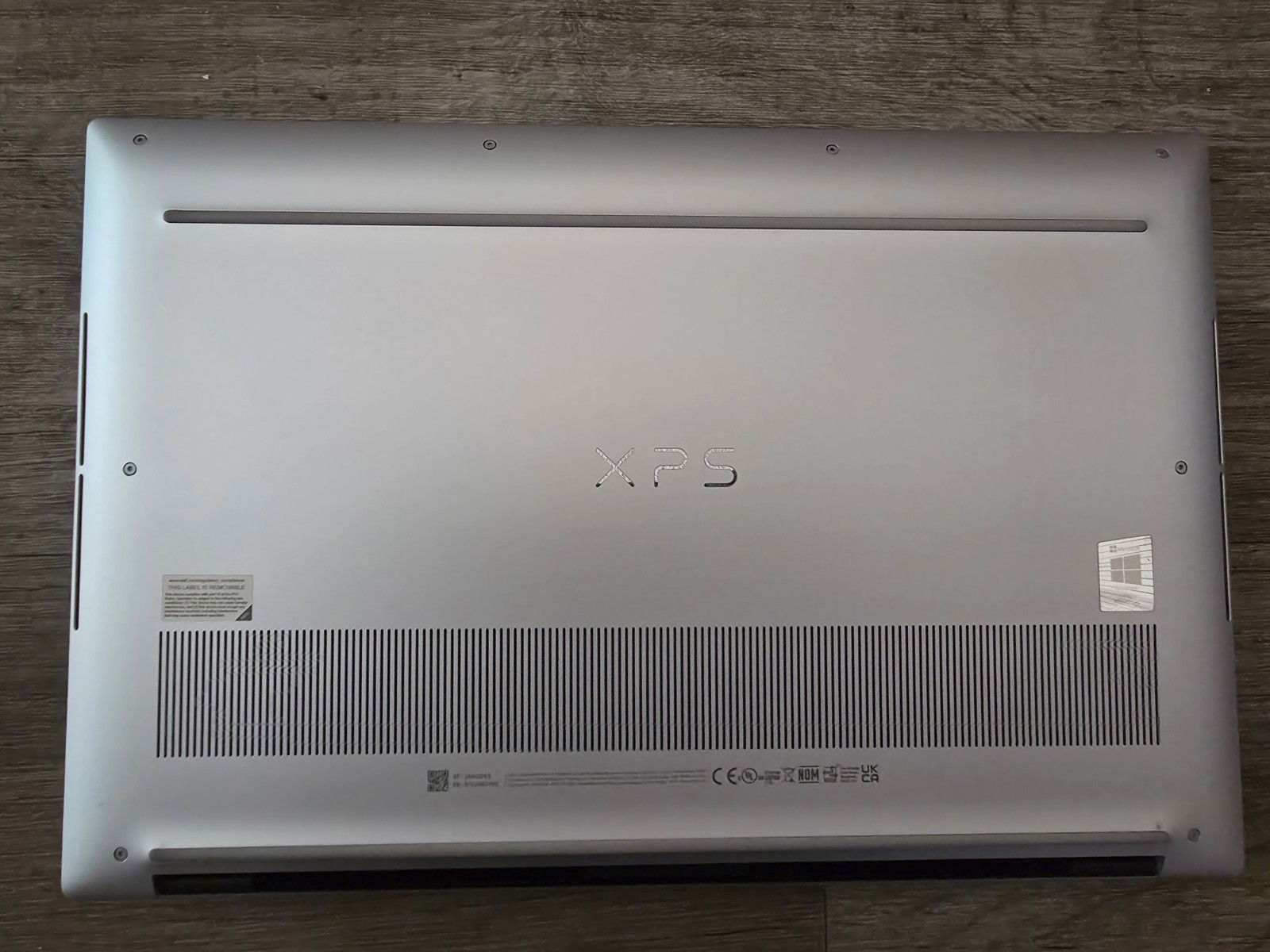 Dell XPS 15 9510 15.6″ i9-11900H 32GB 1TB SSD RTX 3050 Ti Laptop