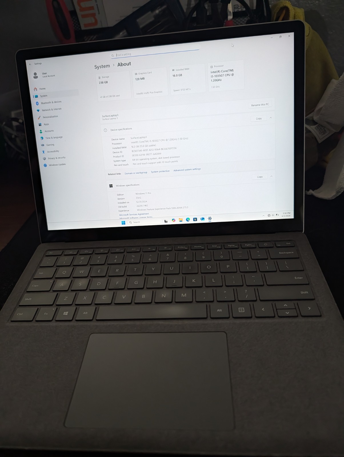 Microsoft Surface Laptop 3 i5-1035G7 16GB RAM 256GB SSD Win 11 Pro Touchscreen