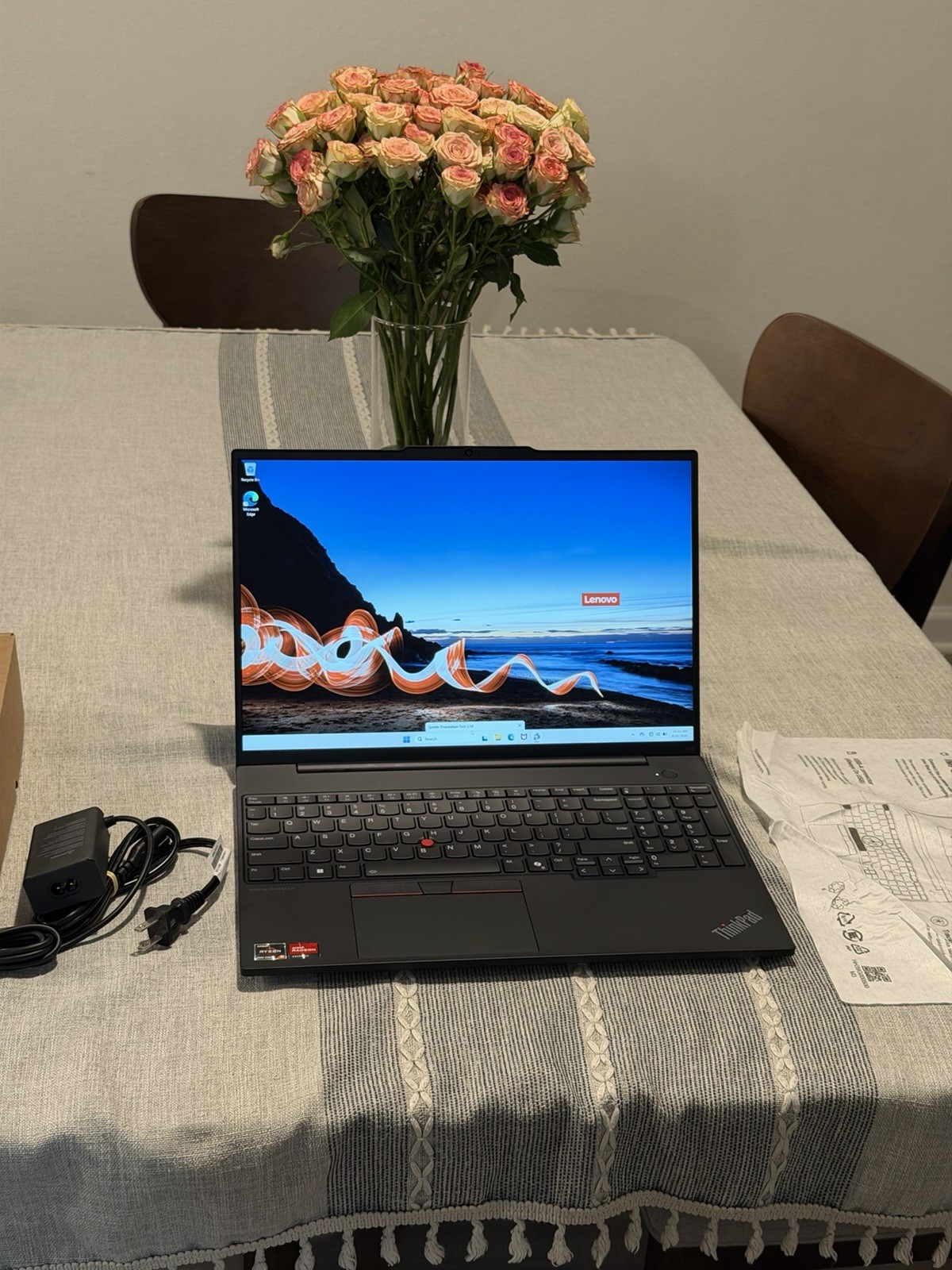 Lenovo ThinkPad E16 Gen 2 FHD+ 2.9 GHz Ryzen 5 7535U 16GB 256GB SSD Excellent