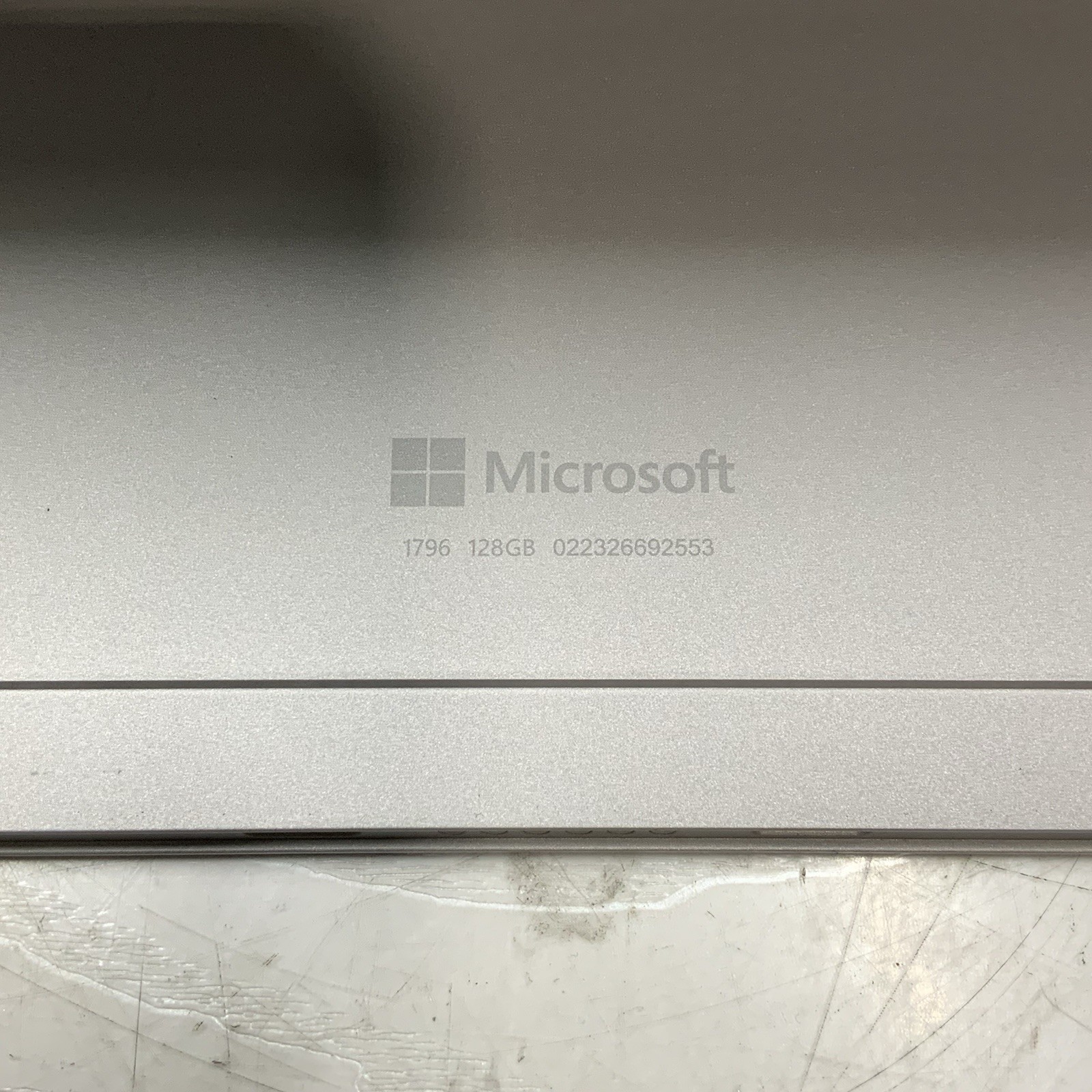 Microsoft Surface Pro 6 1796 Intel Core i5-8350U 128GB SSD 8GB DDR3 W10P