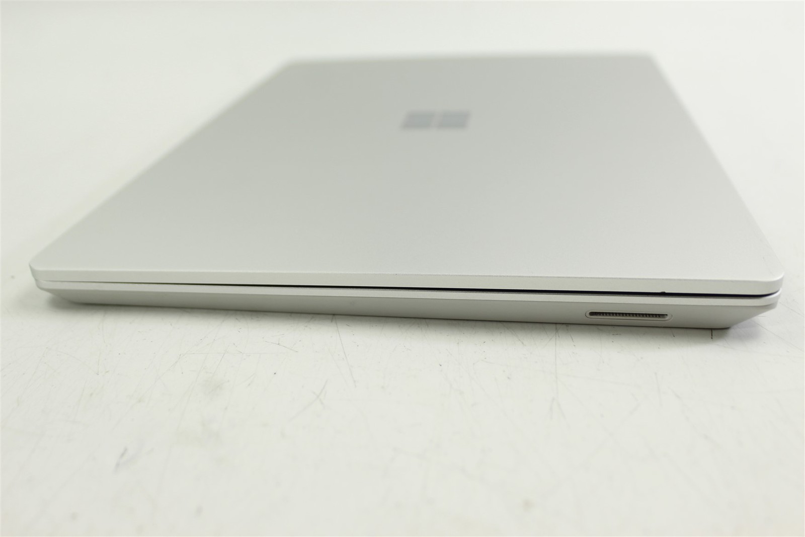 Microsoft Surface Laptop Go 2 2013 12.4″ i5-1135G7 256GB SSD 16GB RAM W11H