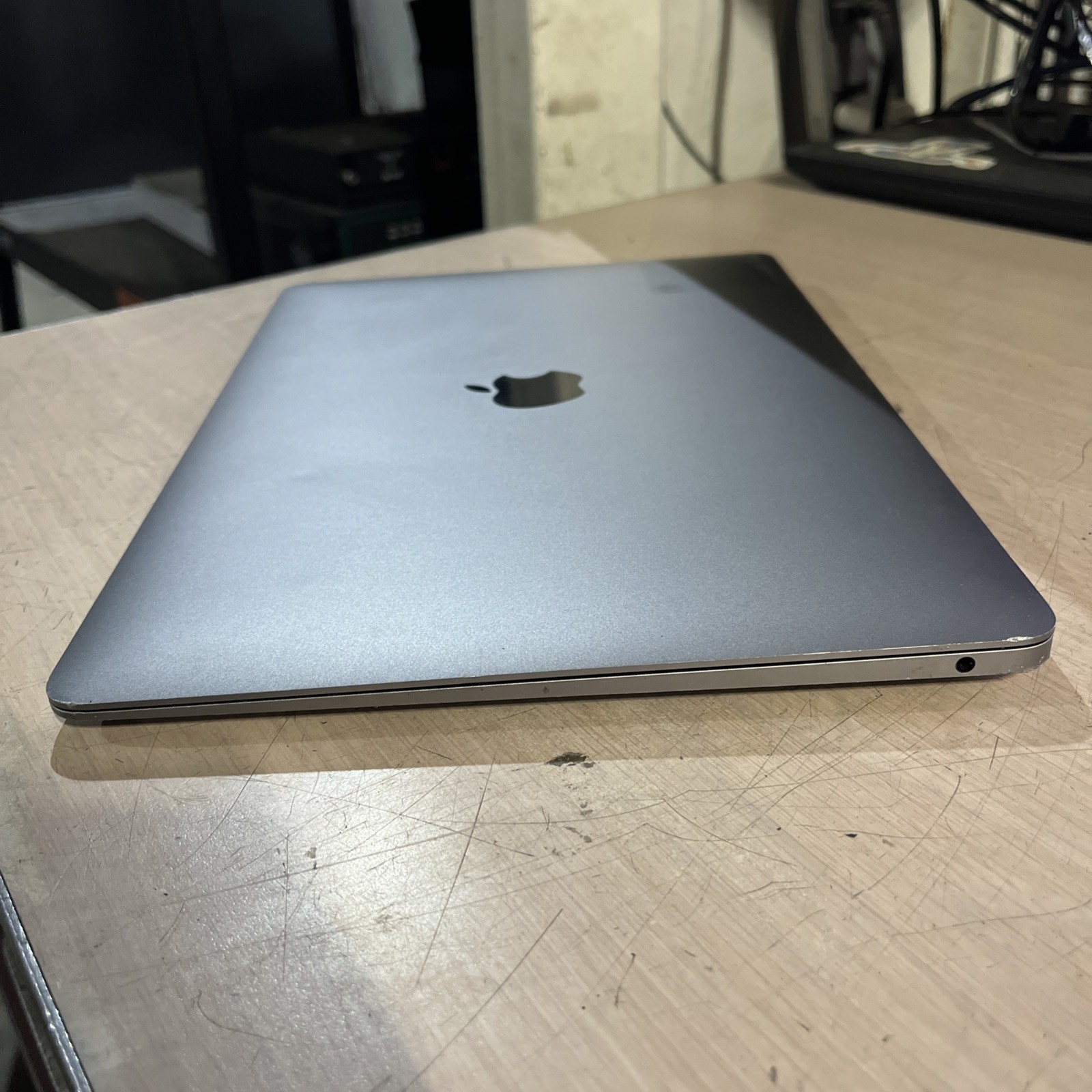 APPLE MACBOOK AIR 13″ SCISSOR, 2020 CORE I3-1000NG4 1.1GHZ 8GB RAM 256SSD