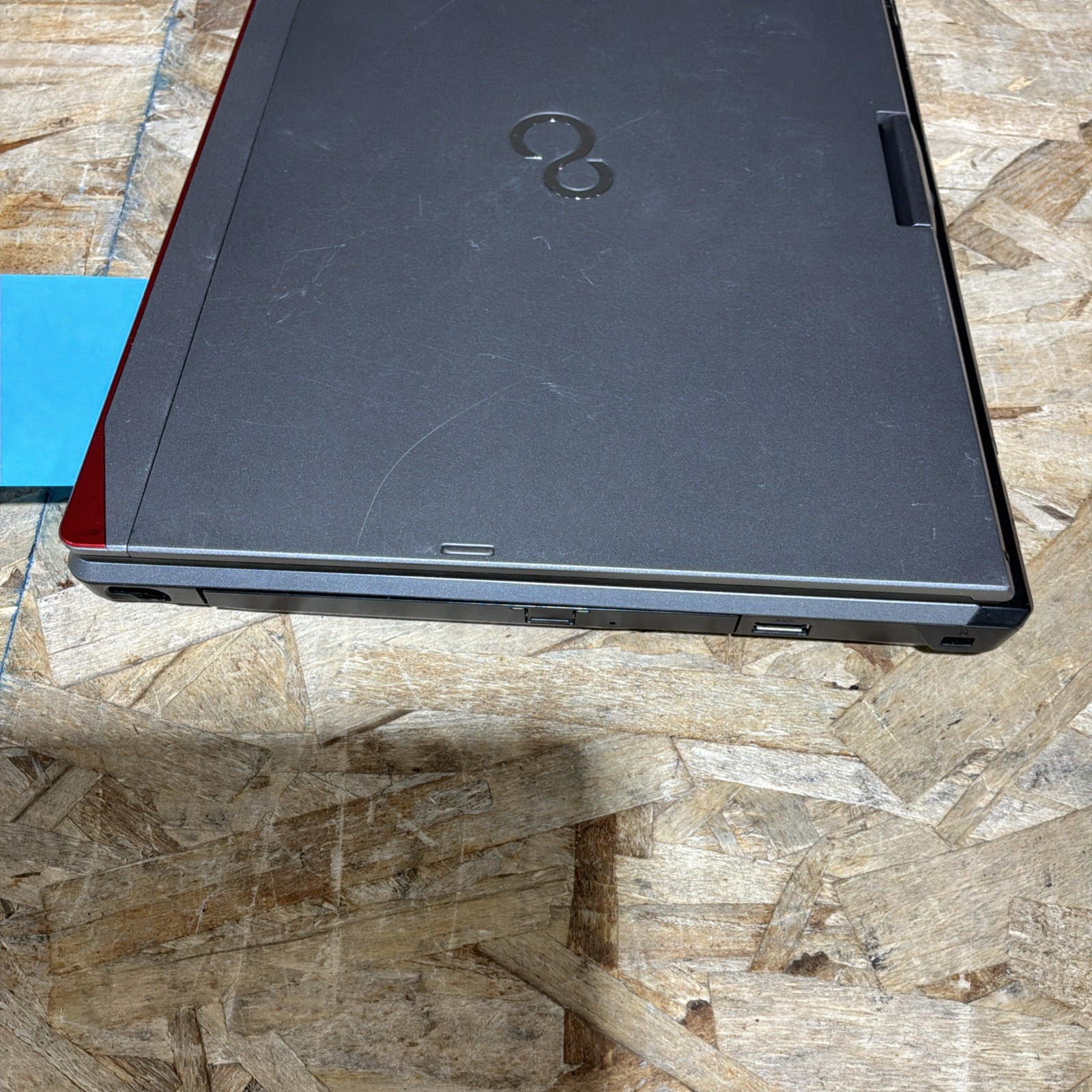 Fujitsu LIFEBOOK T725 12.5″ Laptop i5-5200U VPro 4GB RAM 500GB HD C483