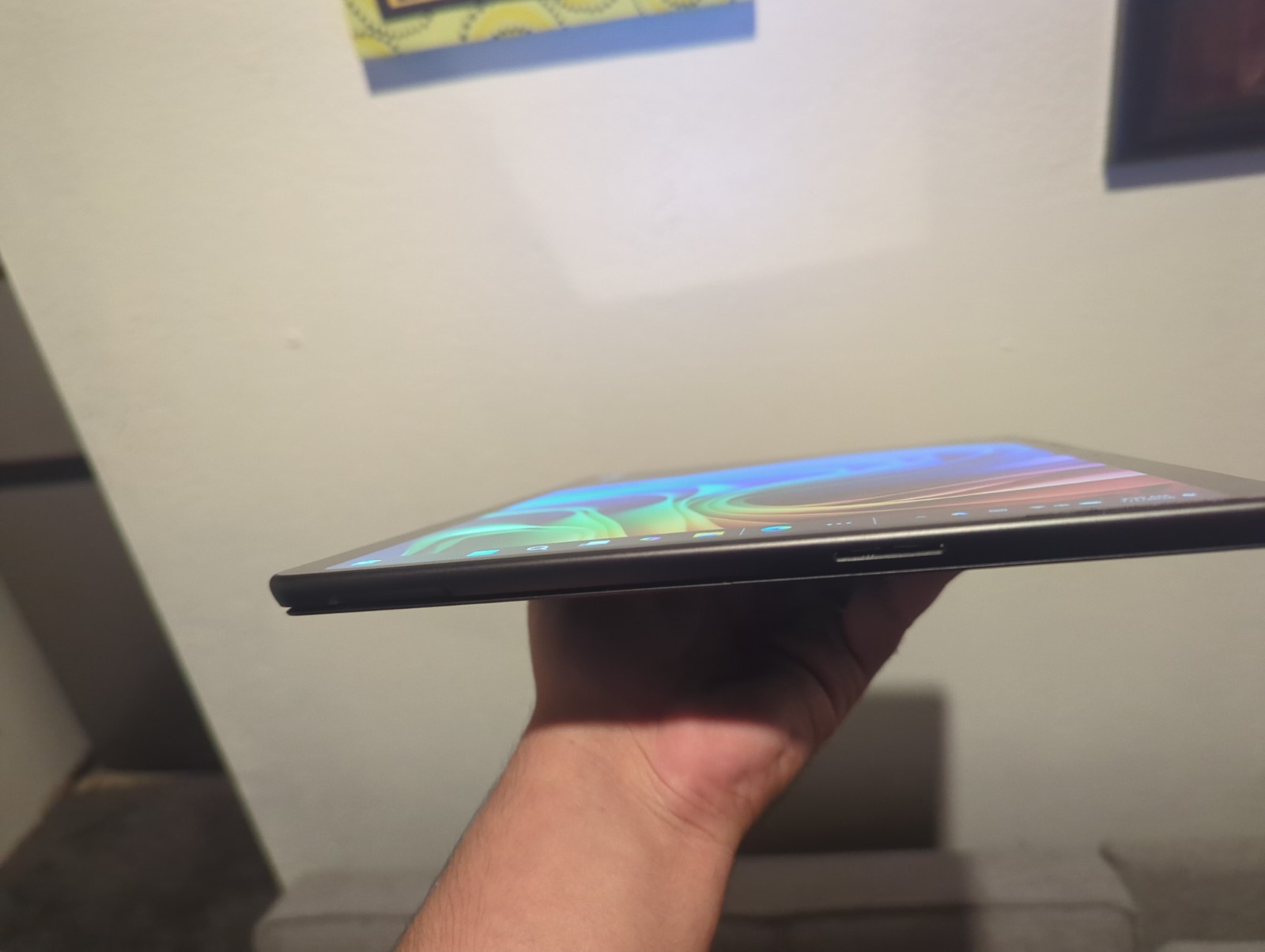 Microsoft Surface Pro 11 Snapdragon X Plus LCD 16GB 1TB Keychron,Case, Bag, Pen