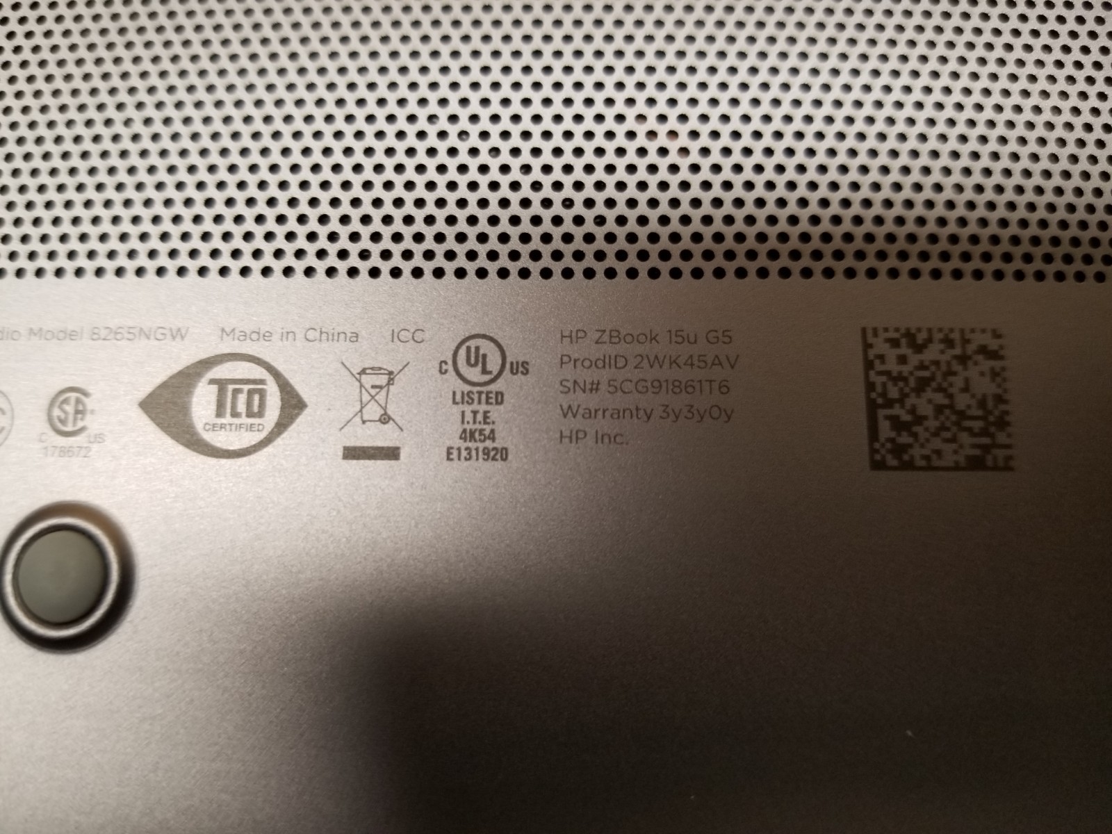 HP Zbook 15u G5 15.6″ Laptop i7-8550U, 8GB RAM 256GB SSD PRO WX 3100 WIN 11 PRO