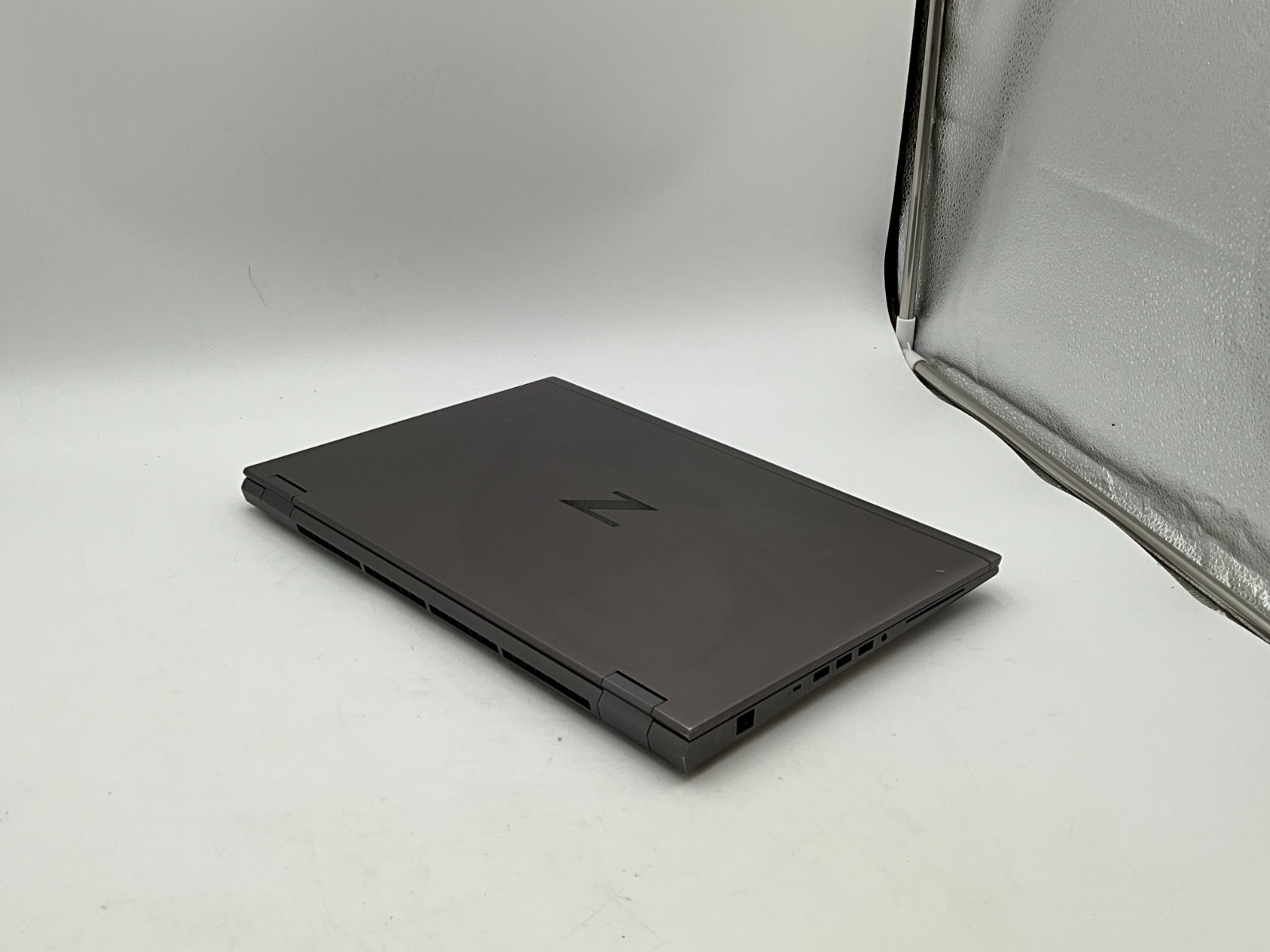 HP ZBook Fury 17 G7 2S3Z8US i7-10850H 64GB 1TB/512gb RTX 4000 WIN11 CND1273MPX