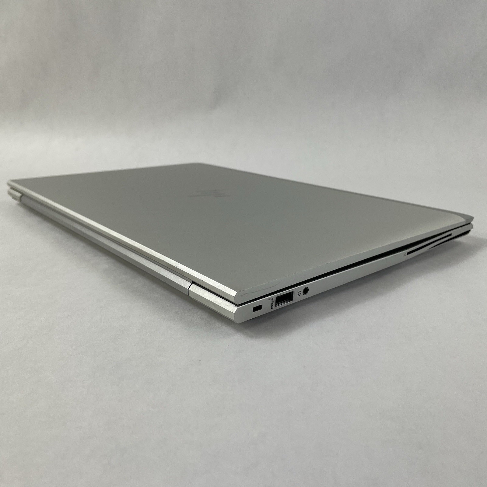 HP EliteBook 850 G7 15.6″ i5-10310U 1.70 GHz 8 GB RAM No SSD/OS/AC – Bad Corner