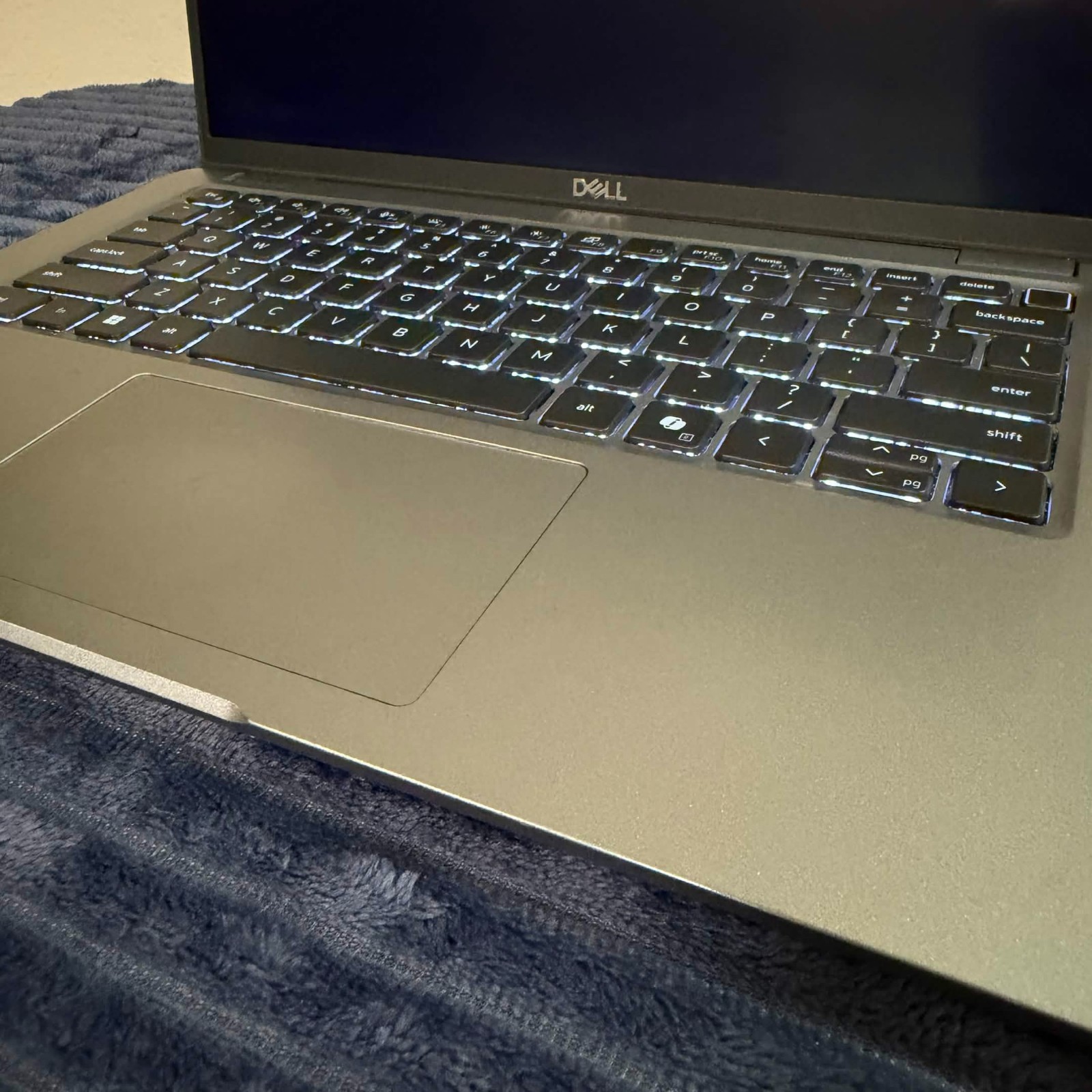 Dell Latitude 5450 14″ FHD 1.7 GHz Ultra 7 165U 16GB 512GB SSD Touch WIN11 PRO