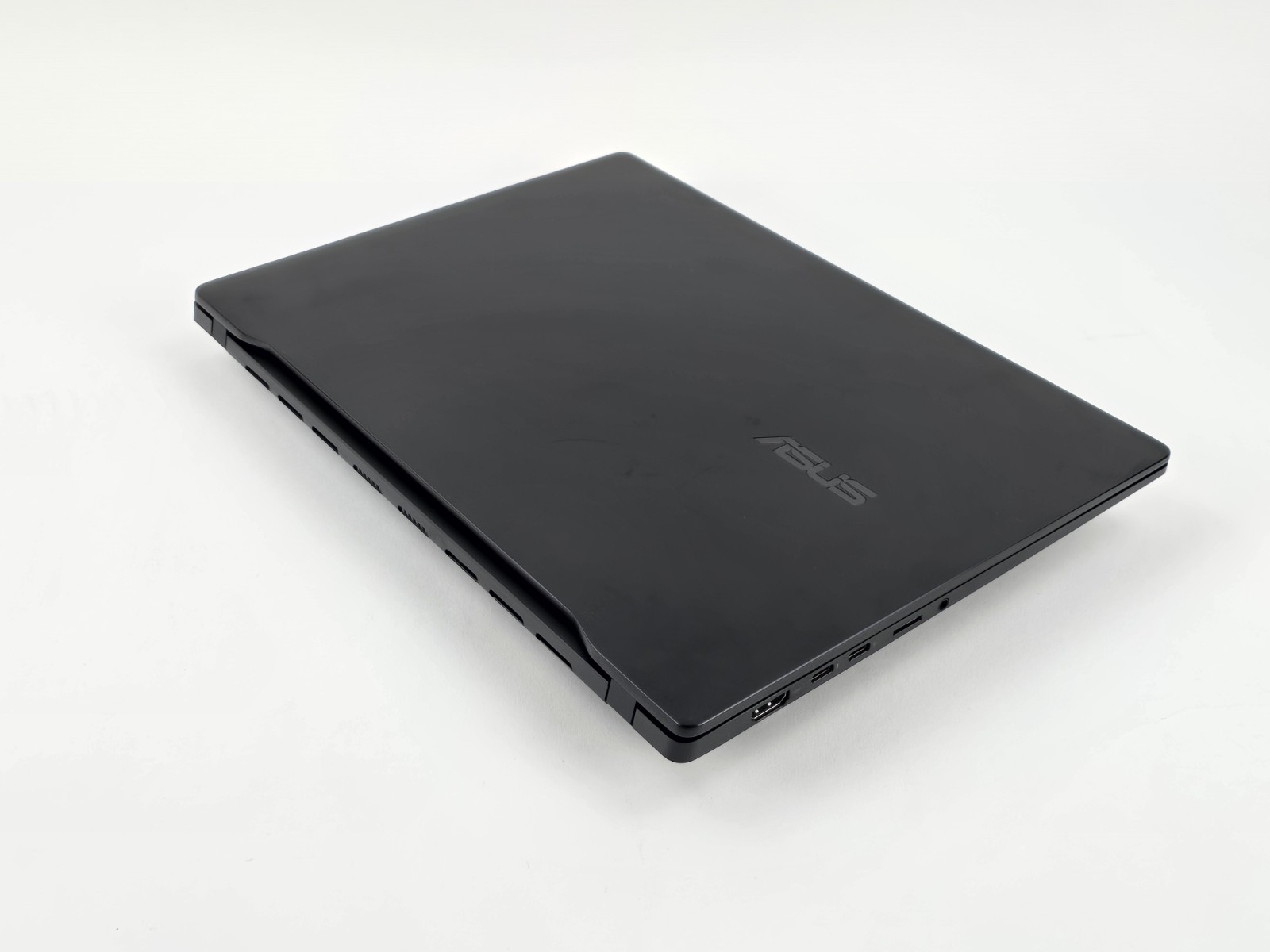 ASUS Vivobook S 14 14″ OLED (Core Ultra 5 226V, 16GB RAM, 512GB SSD) – Good