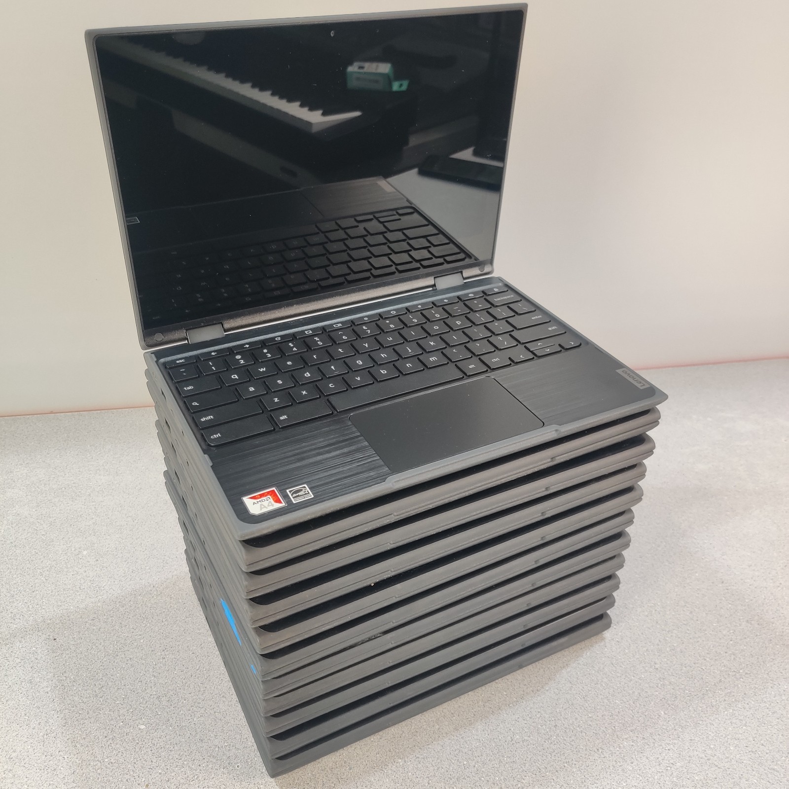LOT OF 11 Lenovo Chromebook 300e 2nd Gen 11.6″ 1.1GHz 4GB 32GB FOR PARTS *READ*