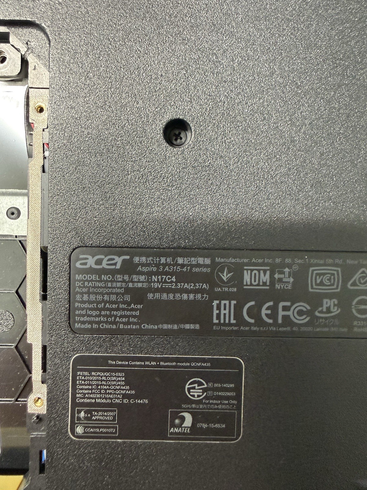 Acer Aspire A315-41 Laptop Ryzen 3 2200U 8GB RAM (NO SSD OR HDD)!!!!