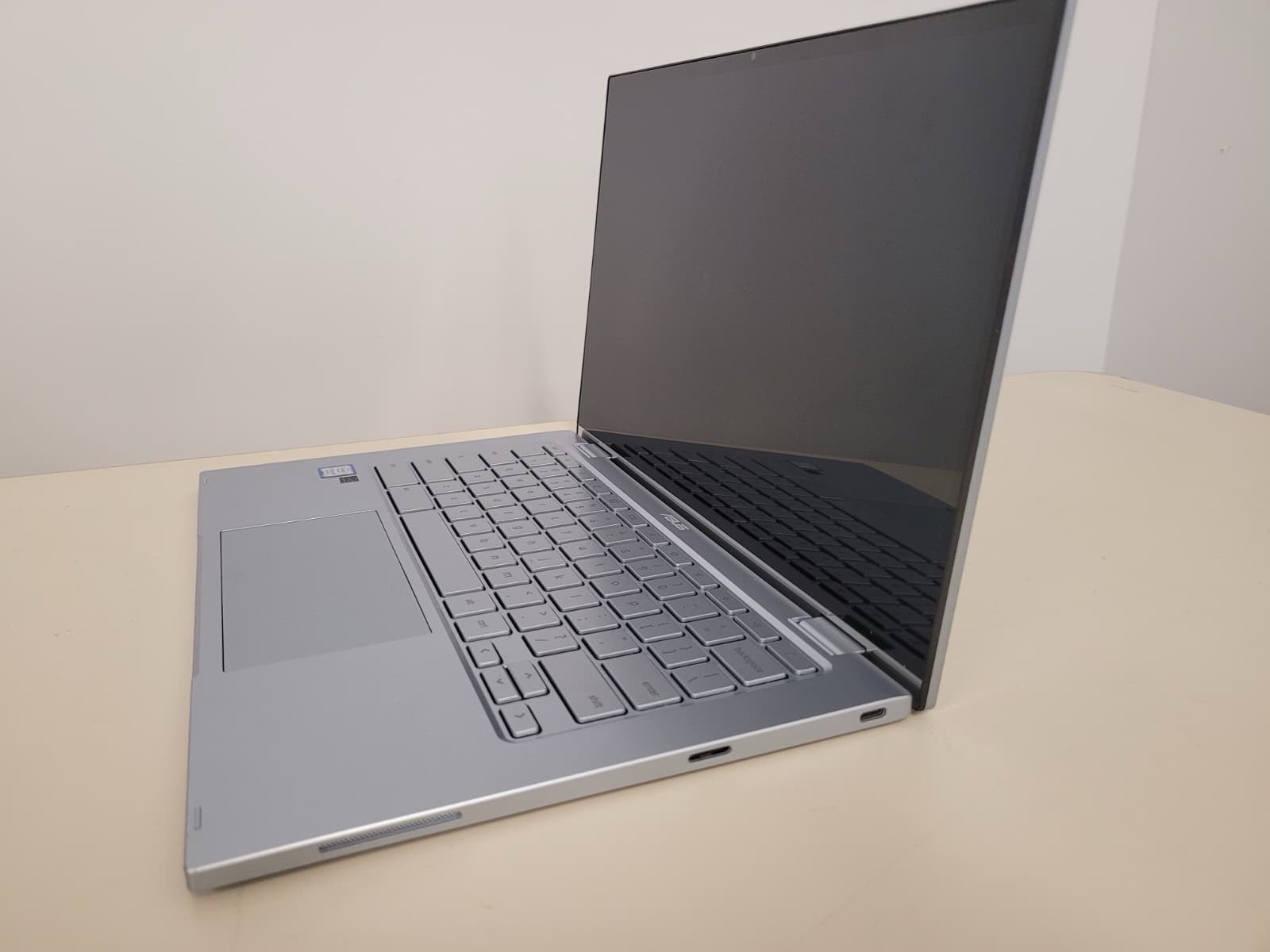 Chromebook laptop Asus 14″ FLIP 360 C433T – ONE YEAR WARRANTY
