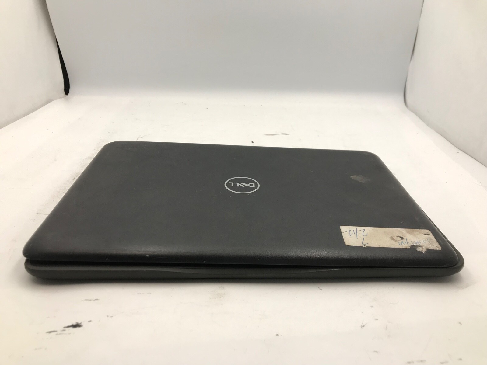 Dell Latitude 3190 11″ Laptop Intel Celeron -BROKEN HINGE/BAD POWER JACK- MZ
