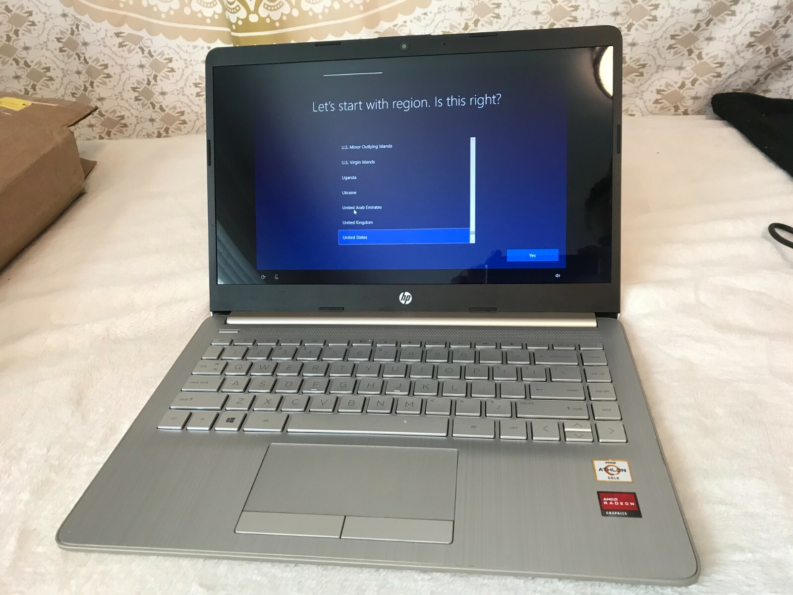HP 14 Laptop PC 256GB 2.4 GHz