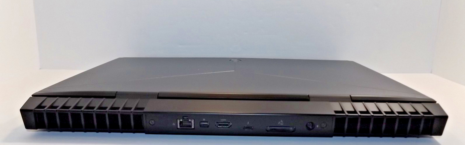 Dell Alienware 17 R4 i7-7700HQ GTX 1070 8GB Vram 16GB RAM 1.25TB SSD Grade A