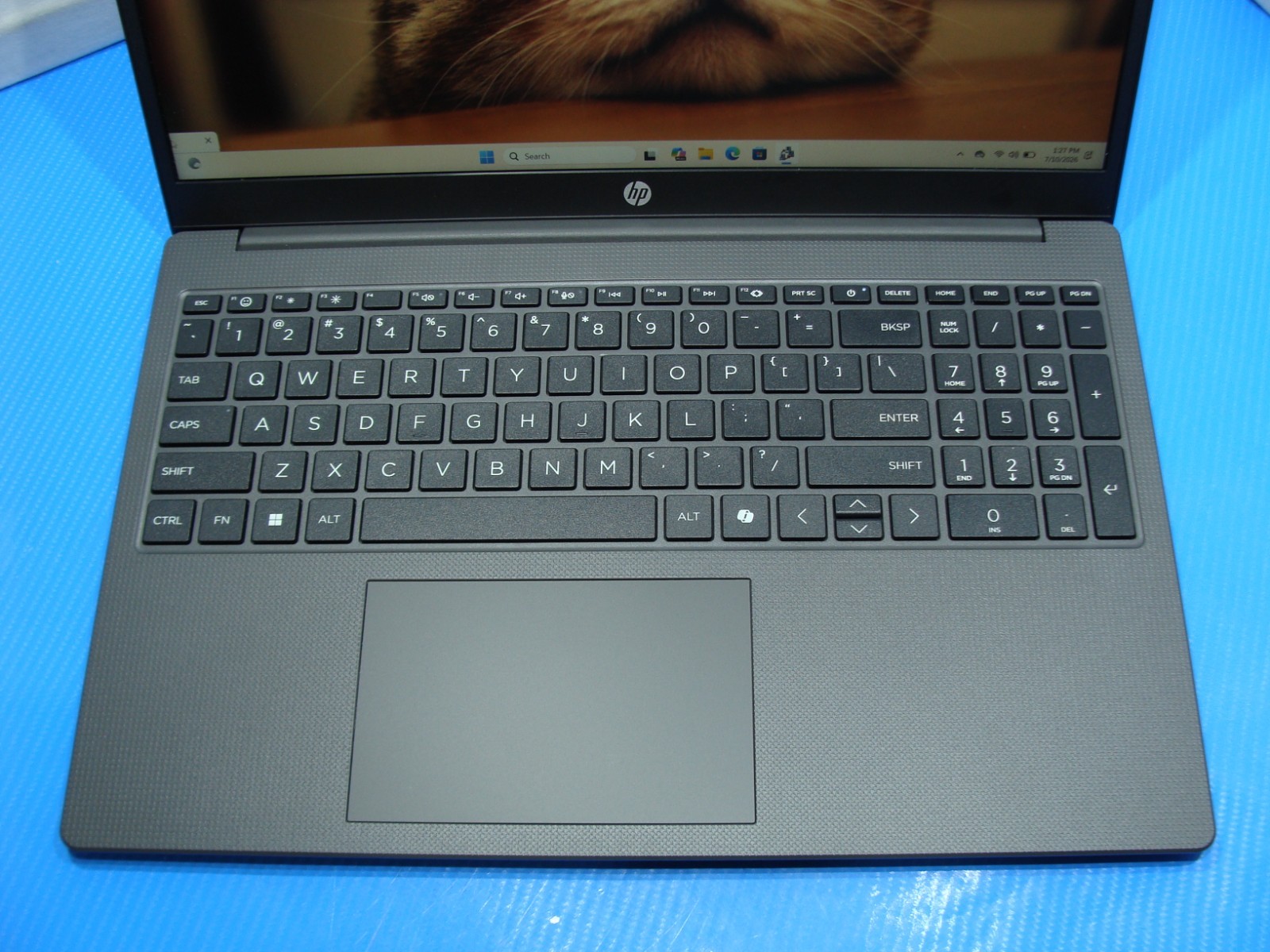 HP 255R G10 15.6″ FHD AMD RYZEN 7 7735U 2.6GHz 16GB 512GB SSD Win 11Pro +Charger