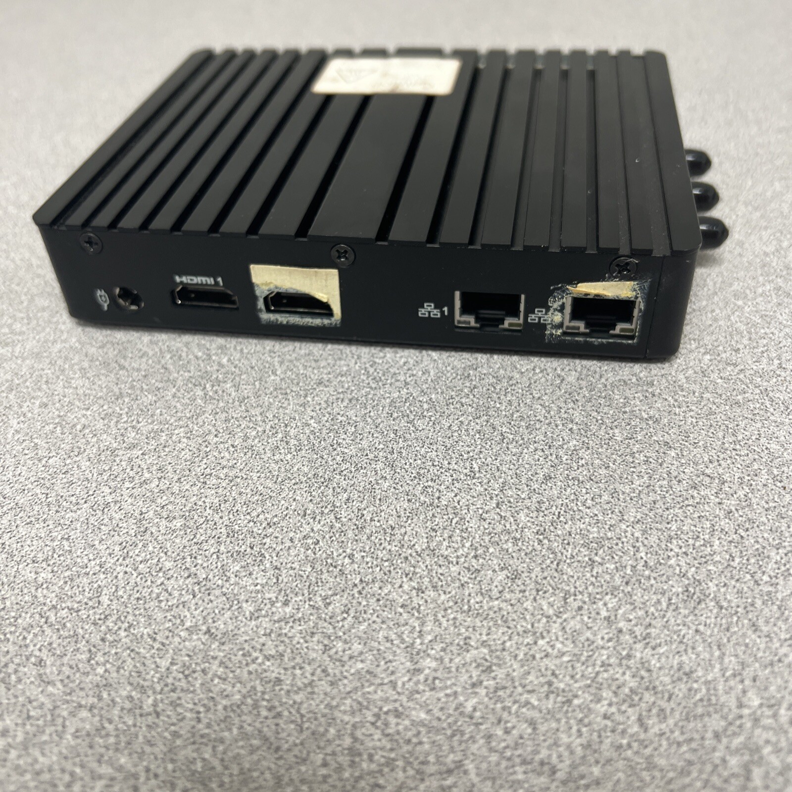 Gigabyte EL-20-3050-32GB, SFF Ultra Compact PC, Celeron N3060