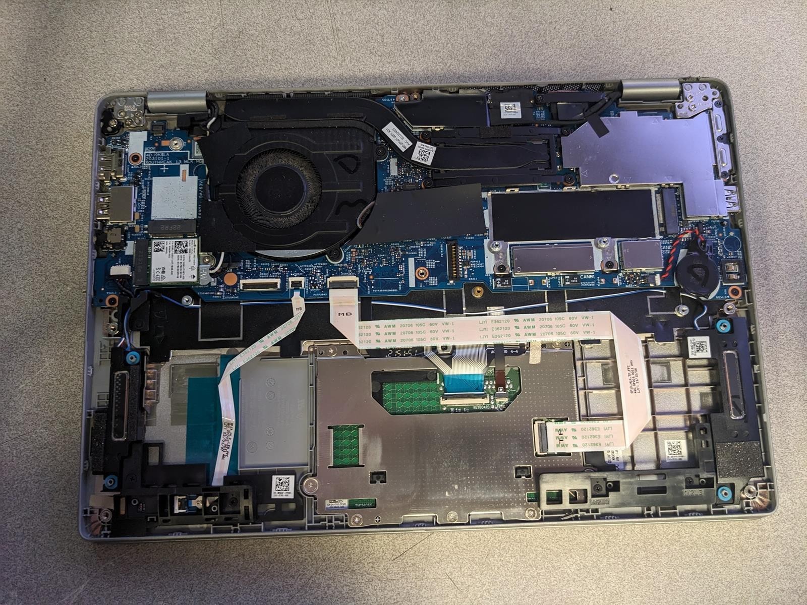 DELL LATITUDE 5330 I5-1235U @ 0.9GHz, 8GB RAM, NO HDD/OS – (FOR PARTS)