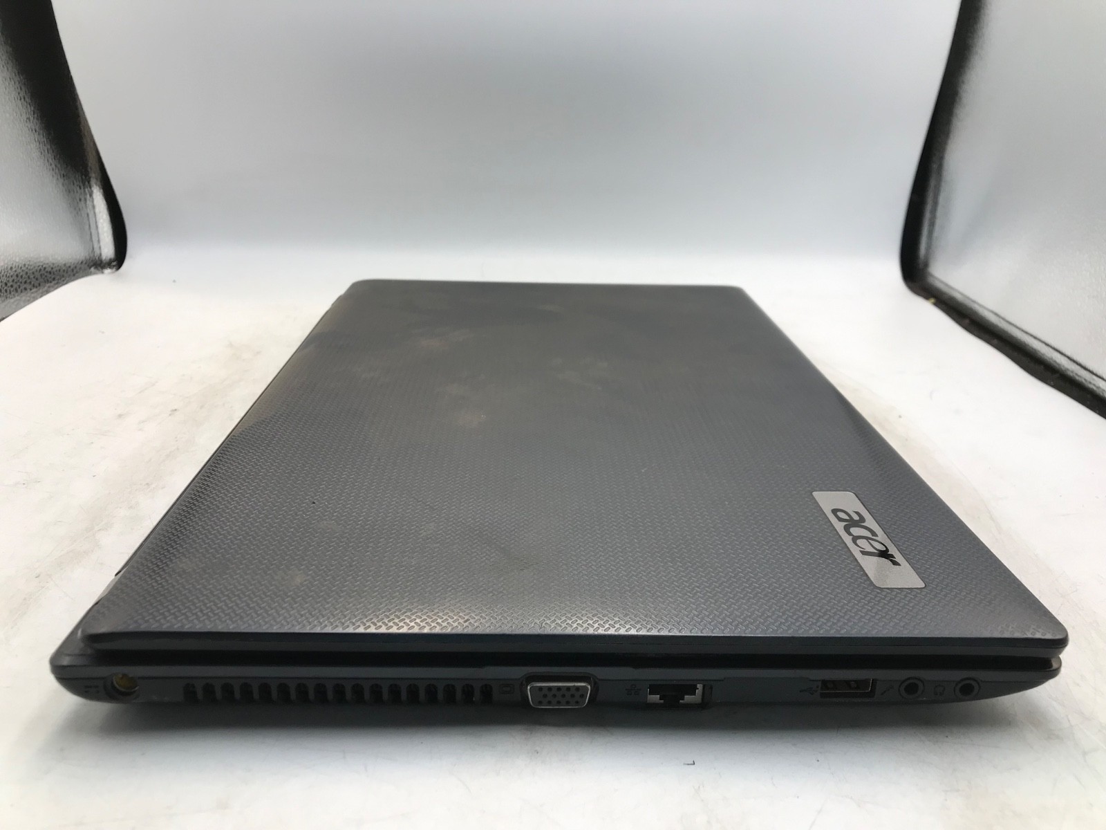 Acer Aspire 5733 Intel Core i3-370M Intel 15.6″ Laptop-NO POWER-MZ