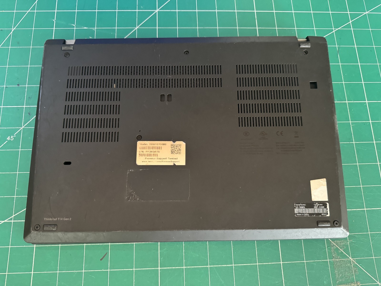Lenovo ThinkPad T14 Gen 2 14″ i7-1155G7 3.0GHz 16GB RAM (NO SSD,AC,OS) READ