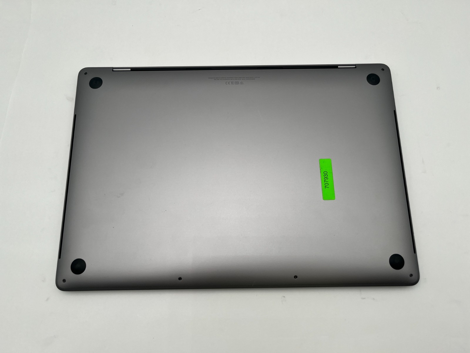 APPLE A2141 16″ MACBOOK PRO 2019 CORE i7-9750H@ 2.6 GHz 16GB 500 TAHOE CRK BEZEL