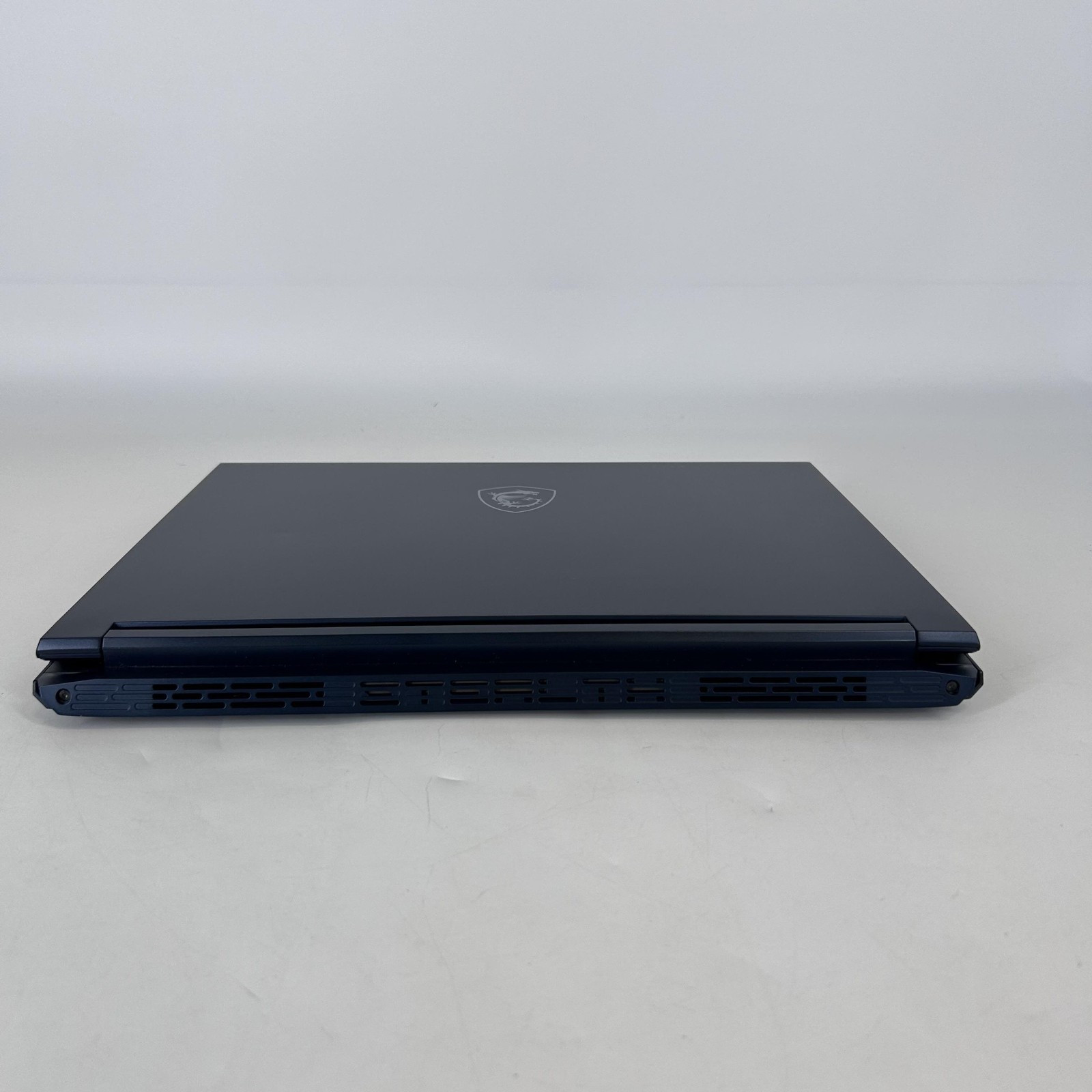 MSI Stealth 14 Studio 14 FHD+ 2.4 GHz i7-13620H 16GB 1TB SSD RTX 4060 Good