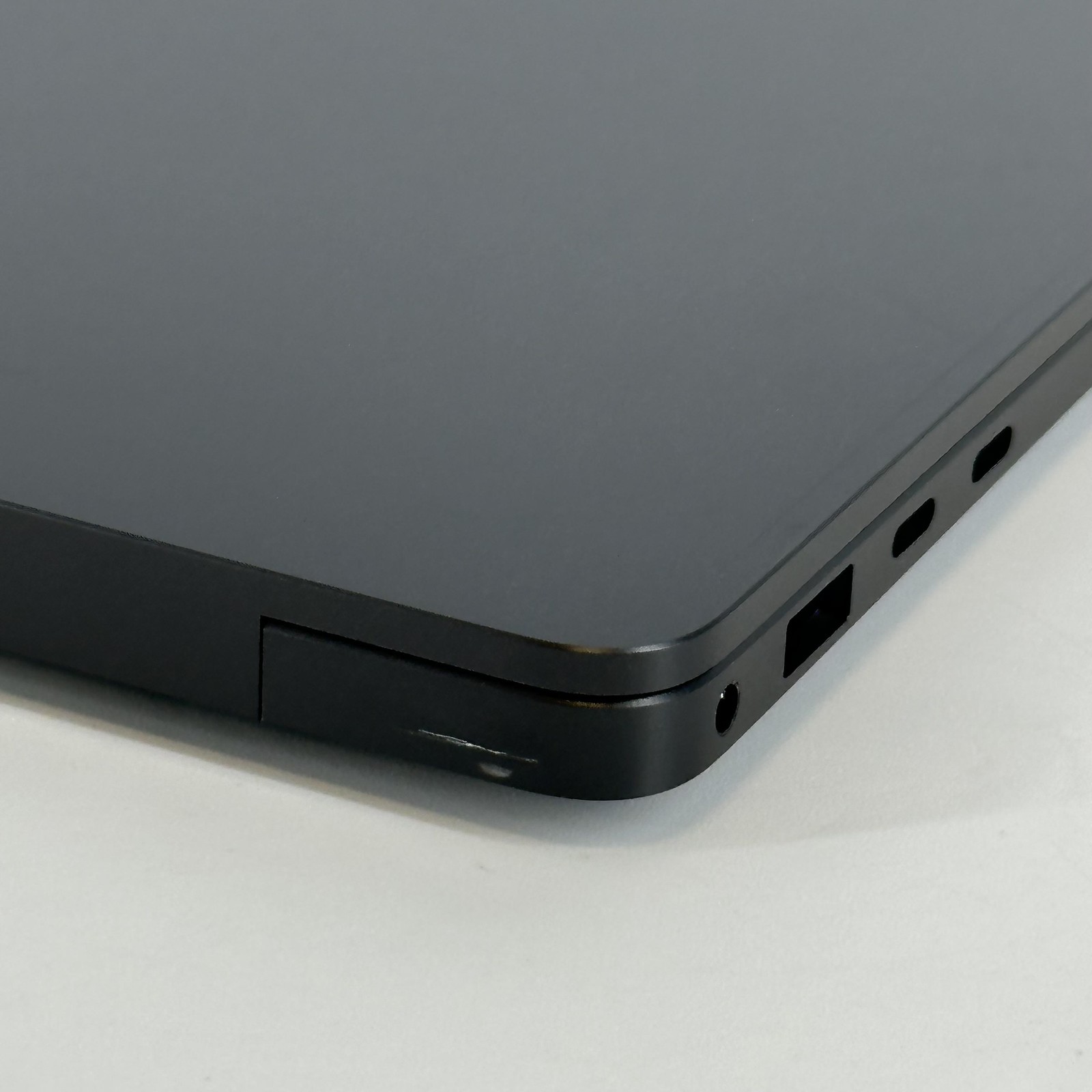 Microsoft Surface Laptop 7 13.8 2K NON-TOUCH 2.2 GHz Ultra 7 268V 32GB 1TB SSD