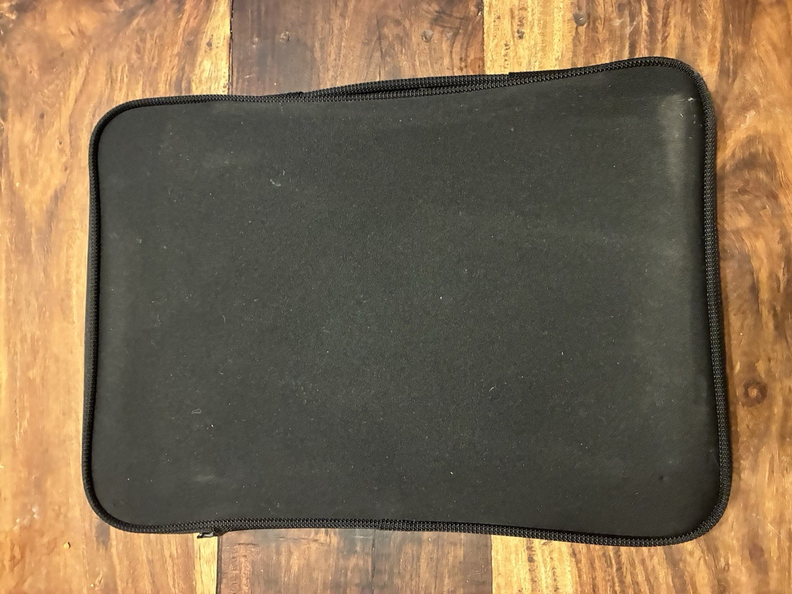 Lenovo ThinkPad X1 Yoga Gen 6 – NOT WORKING – Includes Charger & Case