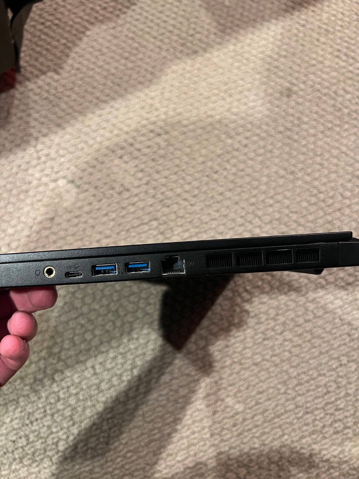 MSI GS66 Stealth 10SGS-036 15.6″ 300Hz 3ms Ultra Thin and Light Gaming Laptop