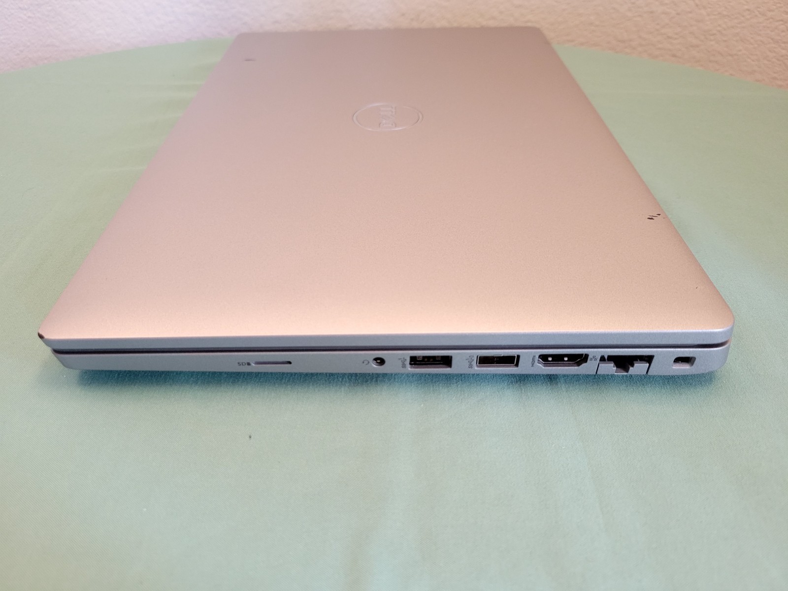 Dell Latitude 5430 14″ i5-1235U 16GB RAM NO SSD/OS