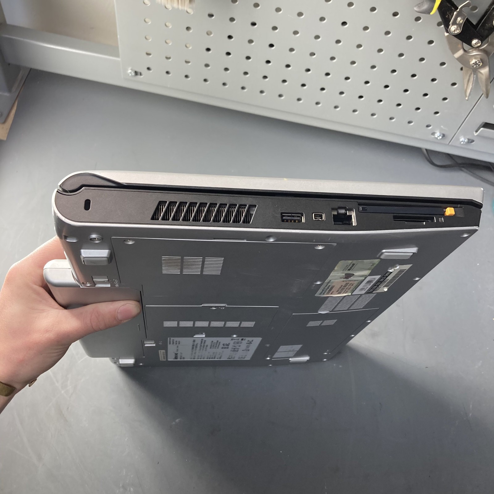 Lenovo 3000 N100 Laptop Intel Core 2 T5500 1.66GHz 1GB RAM 120GB HDD Windows XP