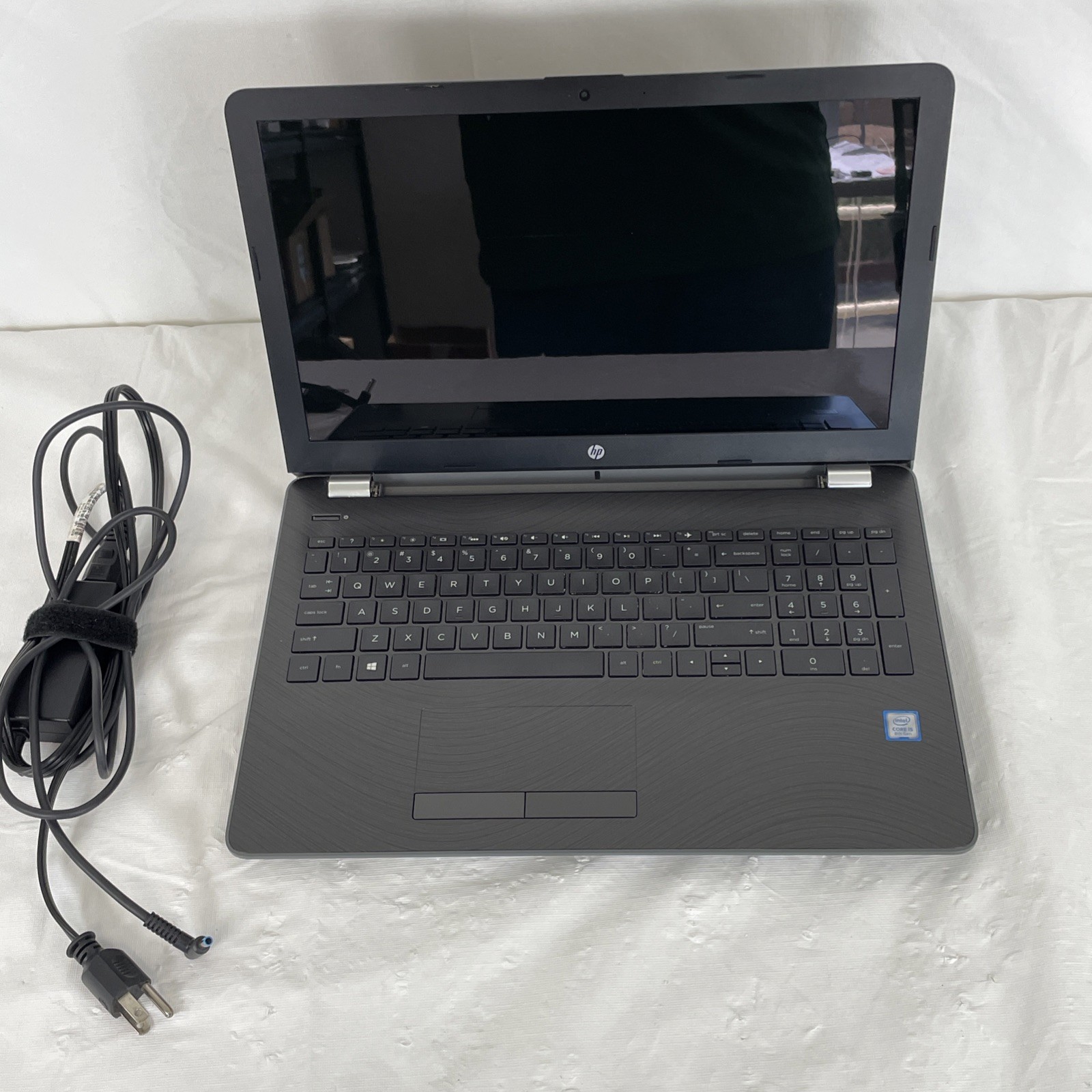 HP PAVILION 15-bs1xx | 15-8250U 1.60 GHz | 8GB RAM | NO HDD | SEE DESCRIPTION!