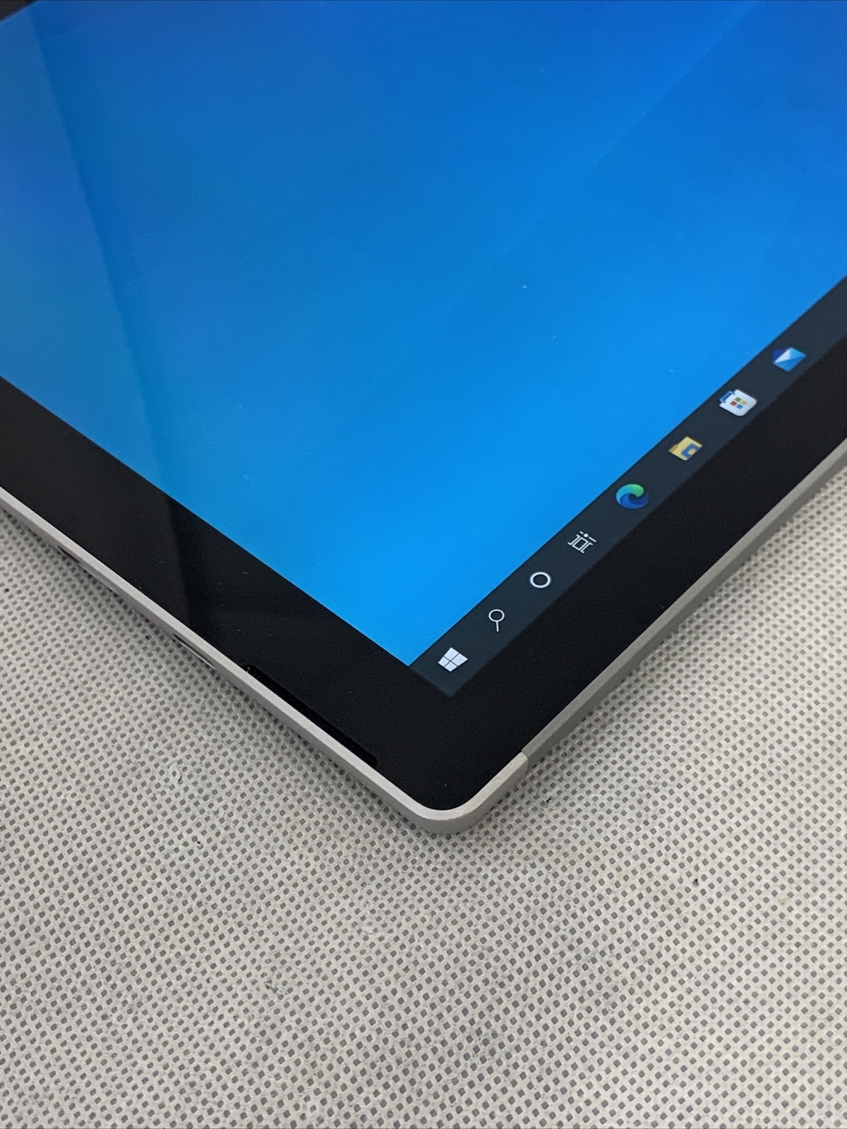 Microsoft Surface Pro 7, 12.3″ Wi-Fi 128/256/512, i3/i5/i7 Black/Platinum