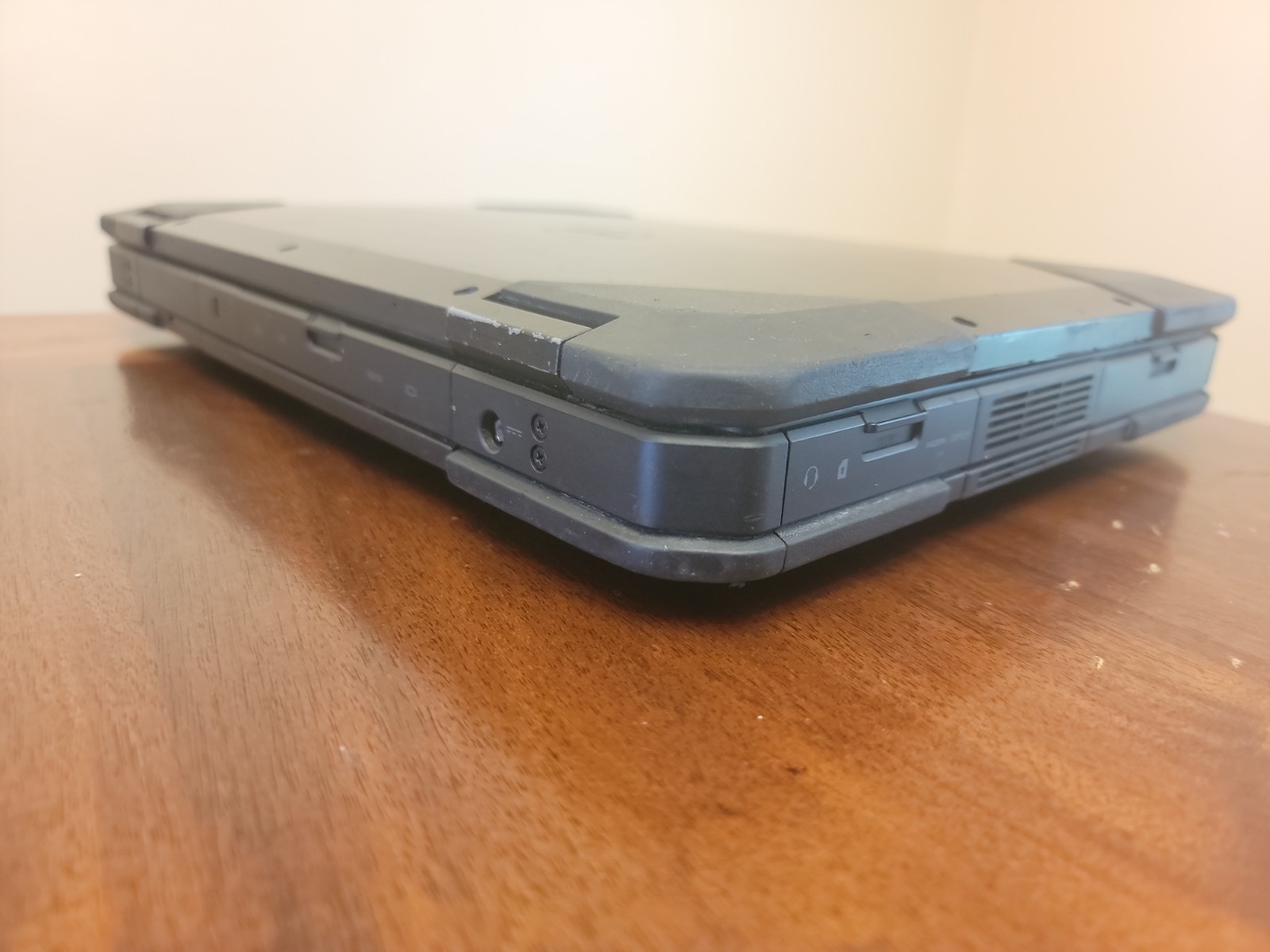 Dell Latitude 14 Rugged 5404 | i5-4650U | 8GB RAM | 256GB SSD | Win11Pro