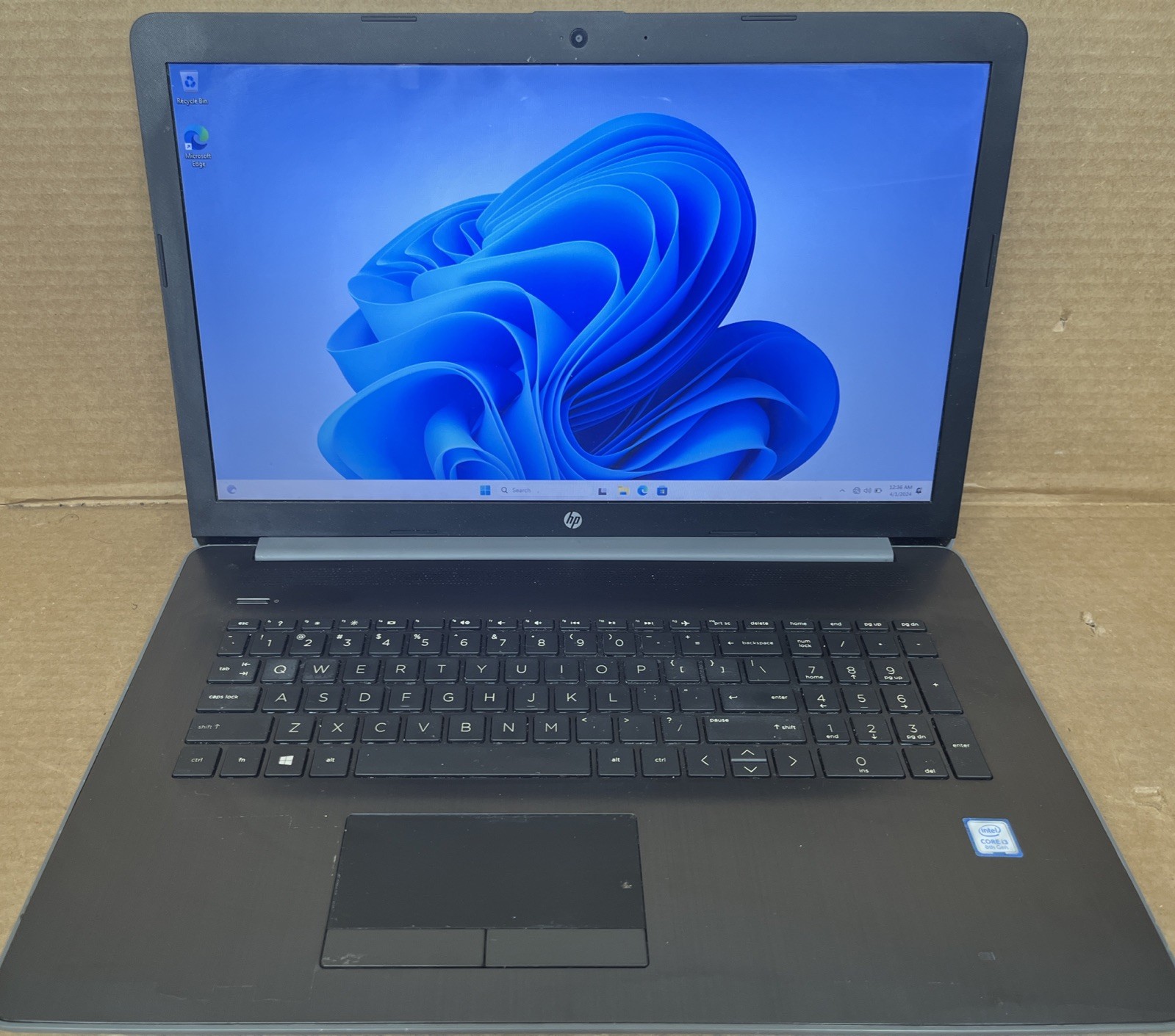 HP Pavilion 17 Notebook, Intel i3-8130 @2.20GHz, 4GB RAM, 500GB SSD, W11P *READ*