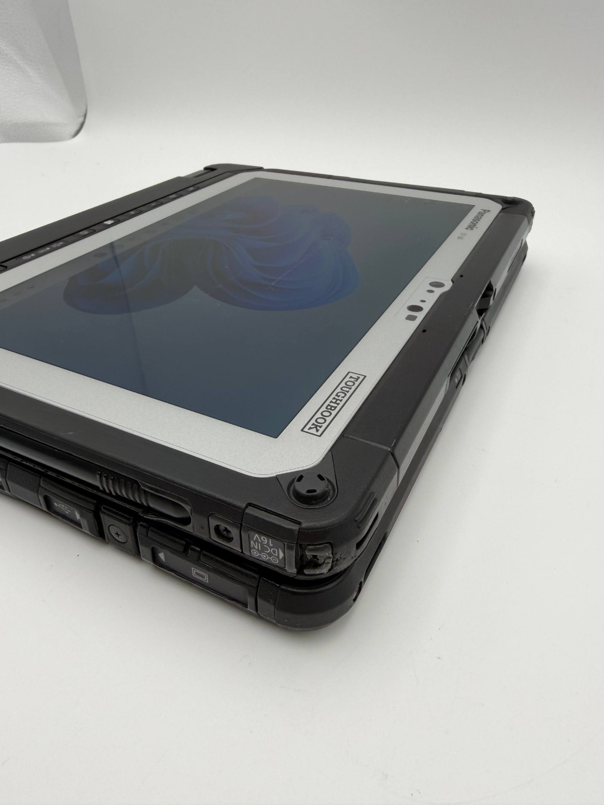 Panasonic Toughbook CF-20 MK2 i5-7y57 8GB 256GB Barcode Win11pro 2 batteries