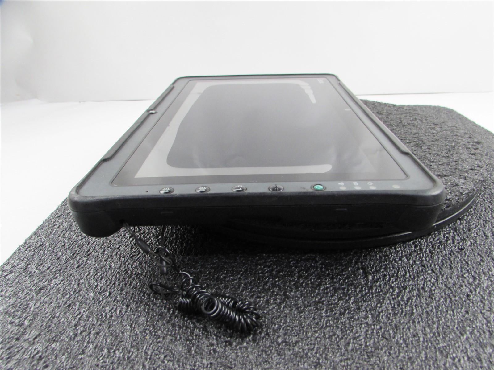 GETAC RUGGED TABLET F110 (G4) 1920X1080 I5-7200U 128GB SSD 8GB RAM NO O.S/BATT
