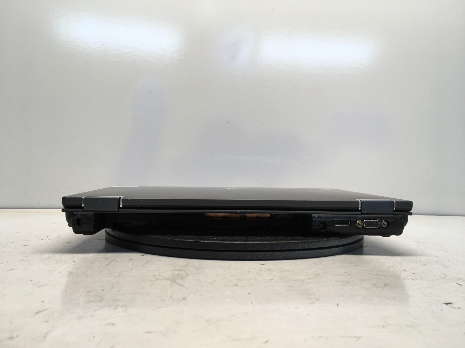 HP EliteBook 8440W Intel i5-M560 2.67GHz 8 GB NO HDD No Batt
