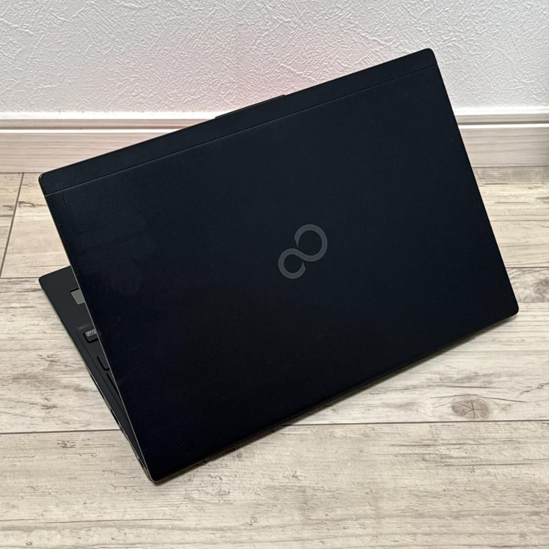 Fujitsu Lifebook U939/B Core i7-8665U 1.90GHz SSD 256GB RAM 16GB Win 11 Pro