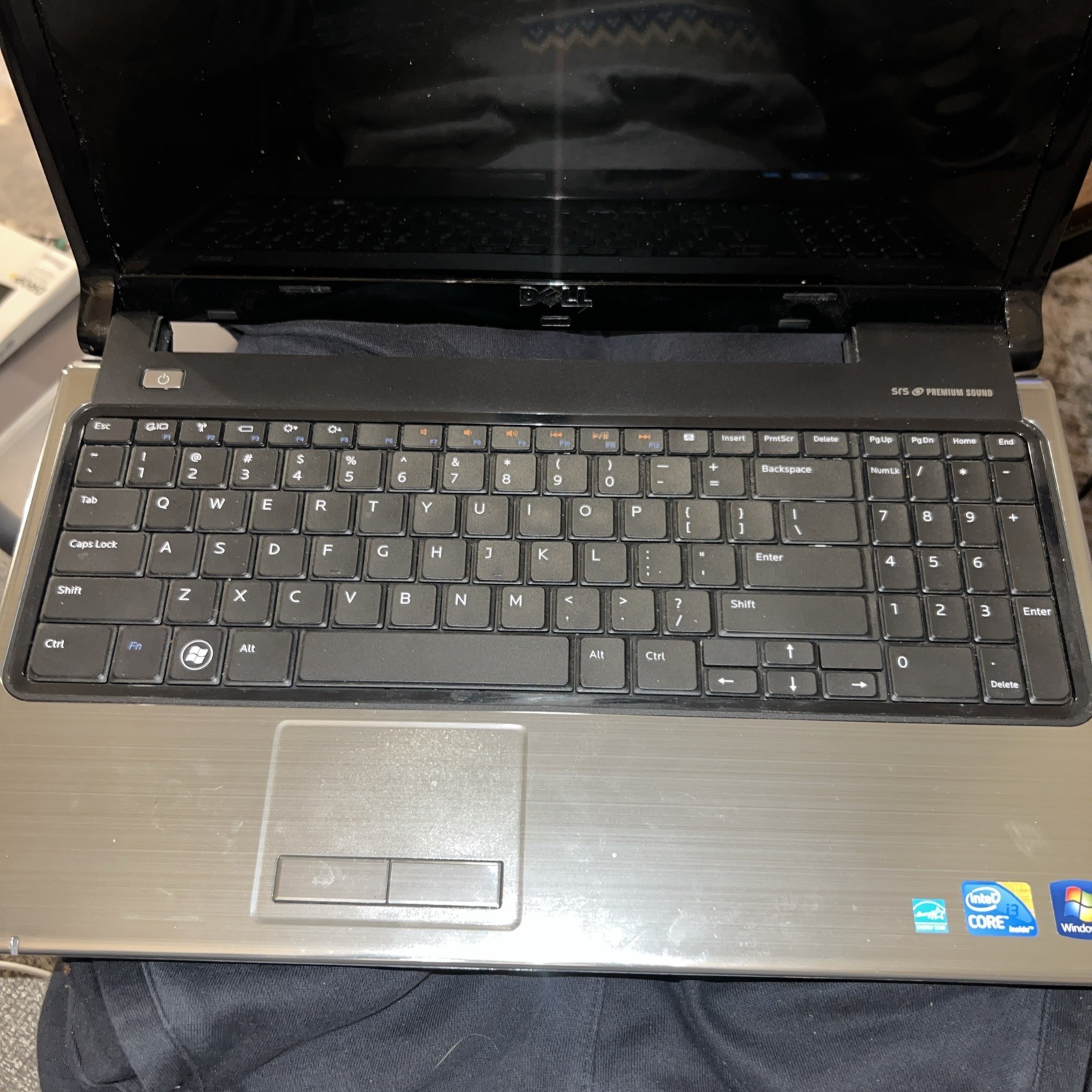 Dell inspiron 1564 laptop Needs battery *Untested*